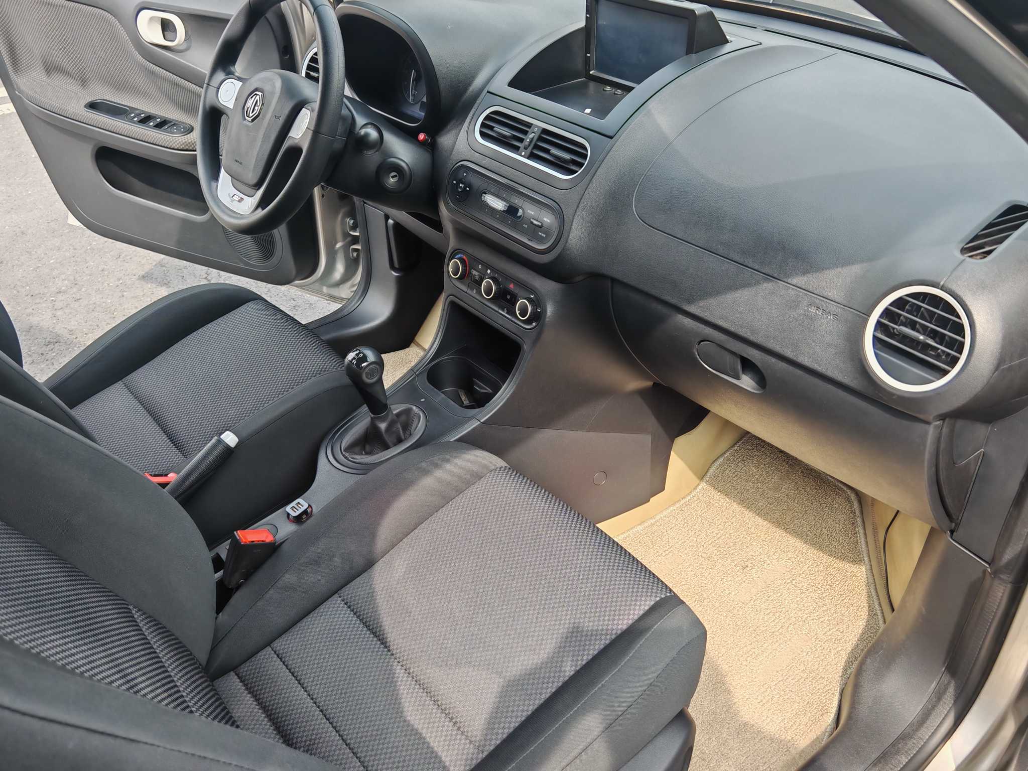 MG 3 2013 imagem de carro #9