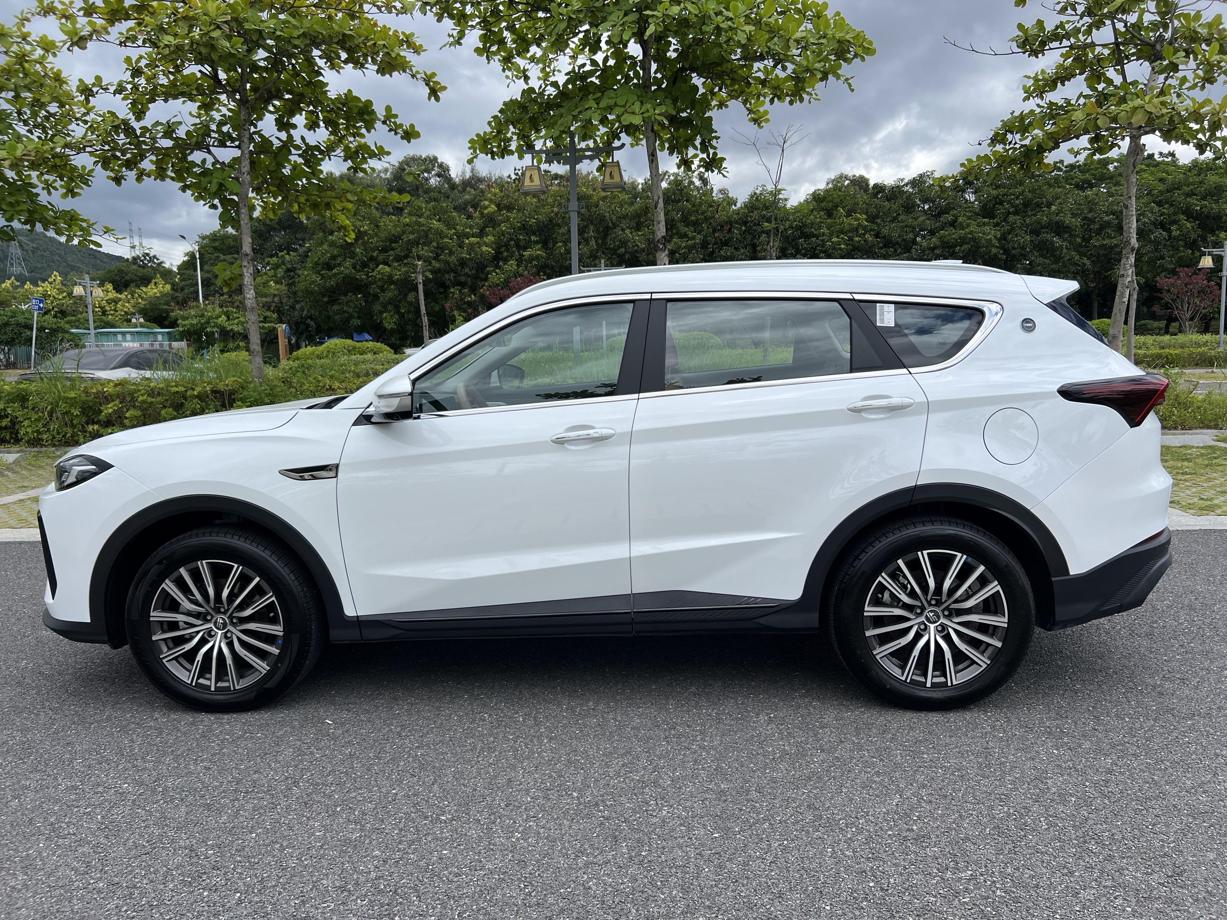 Jetour X70 C-DM 2024 car image #9