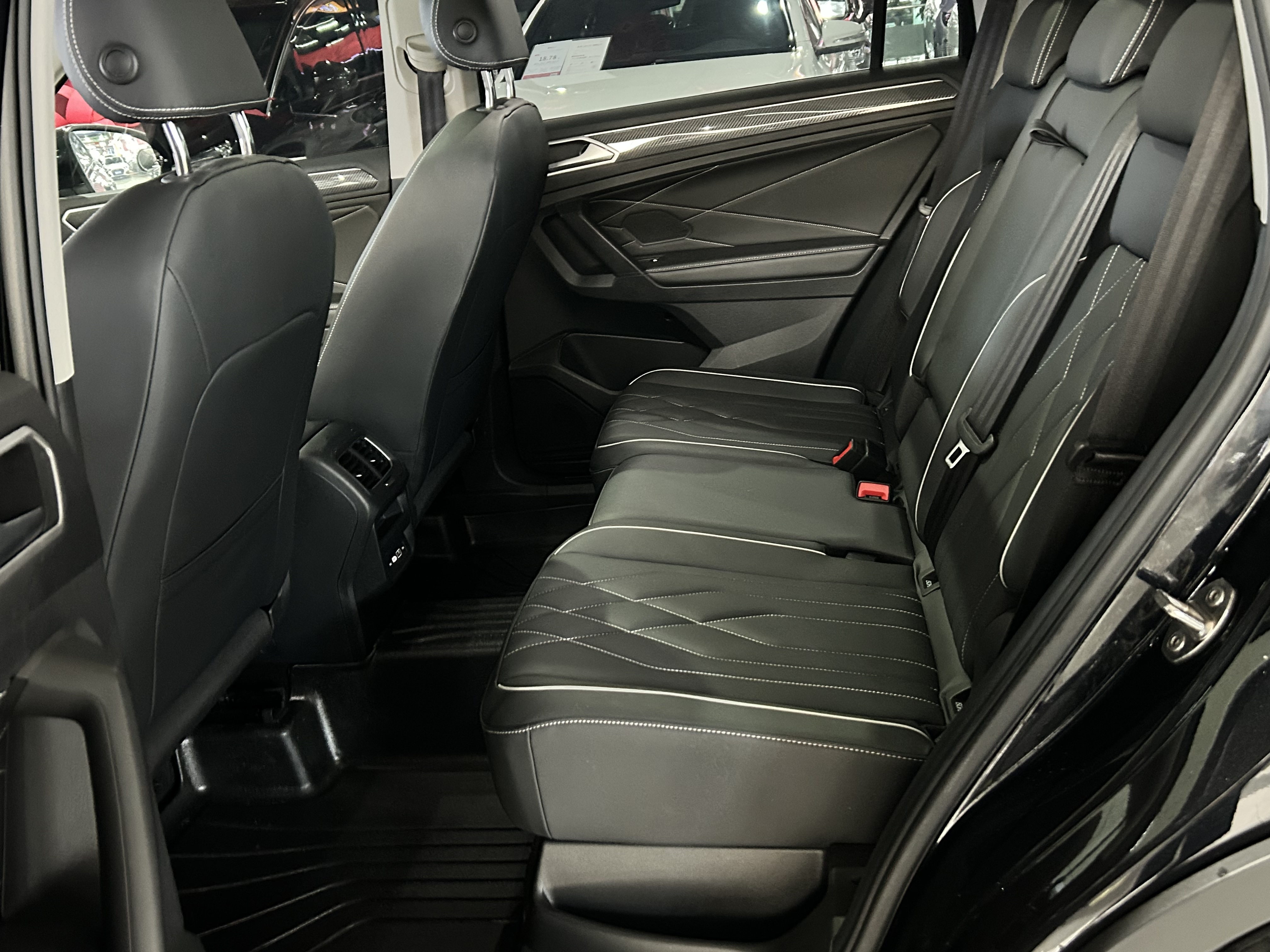Volkswagen Tiguan L 2024 #9 Volkswagen Tiguan L 2024 car image #9
