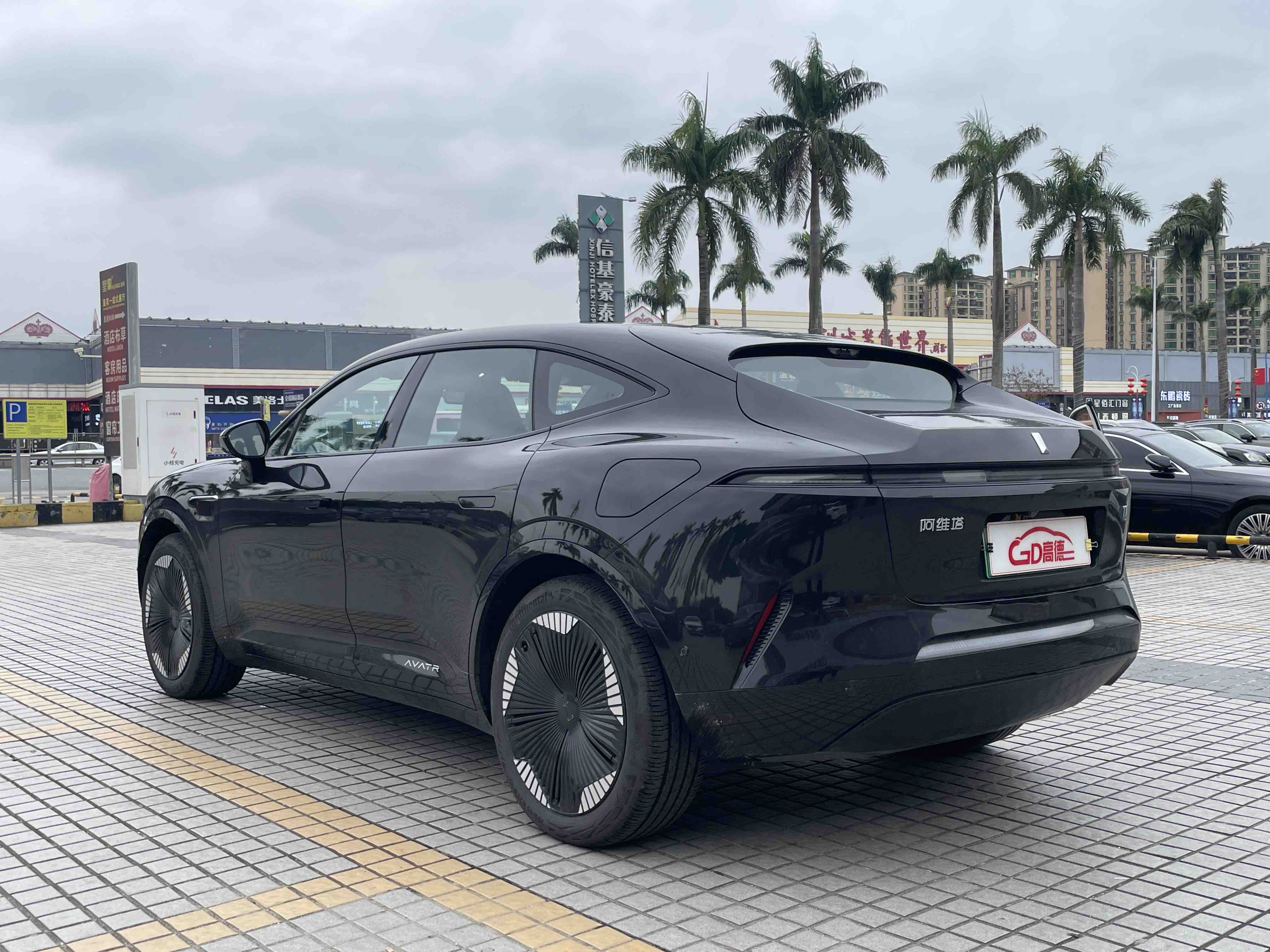 Avatr 11 2024 imagem de carro #9