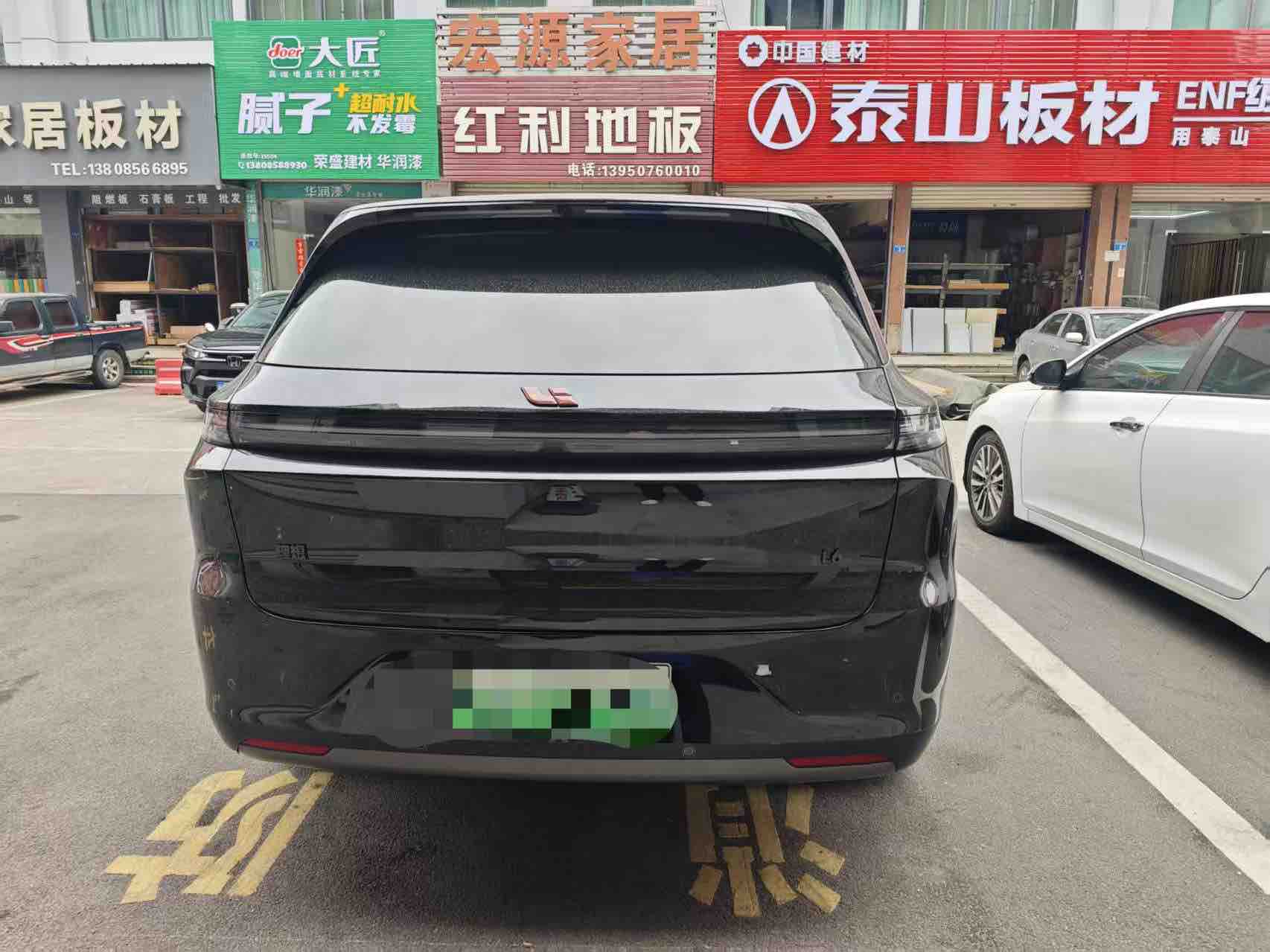 Li L6 2024 #9 Li L6 2024 car image #9