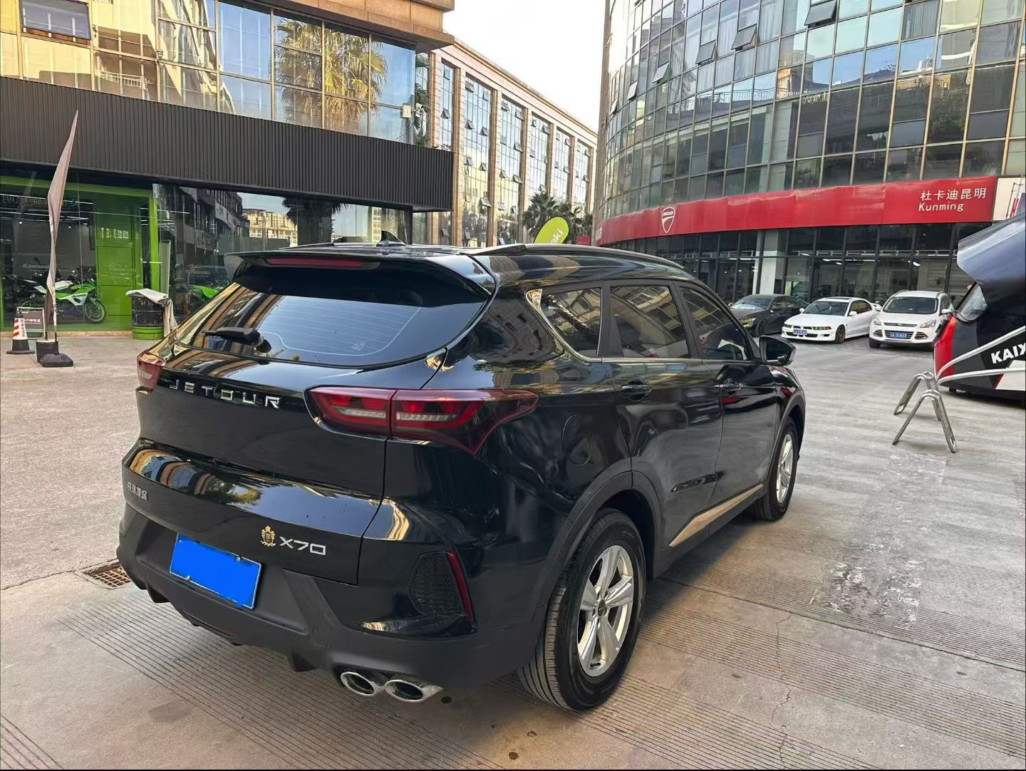 Jetour X70 2024 car image #9