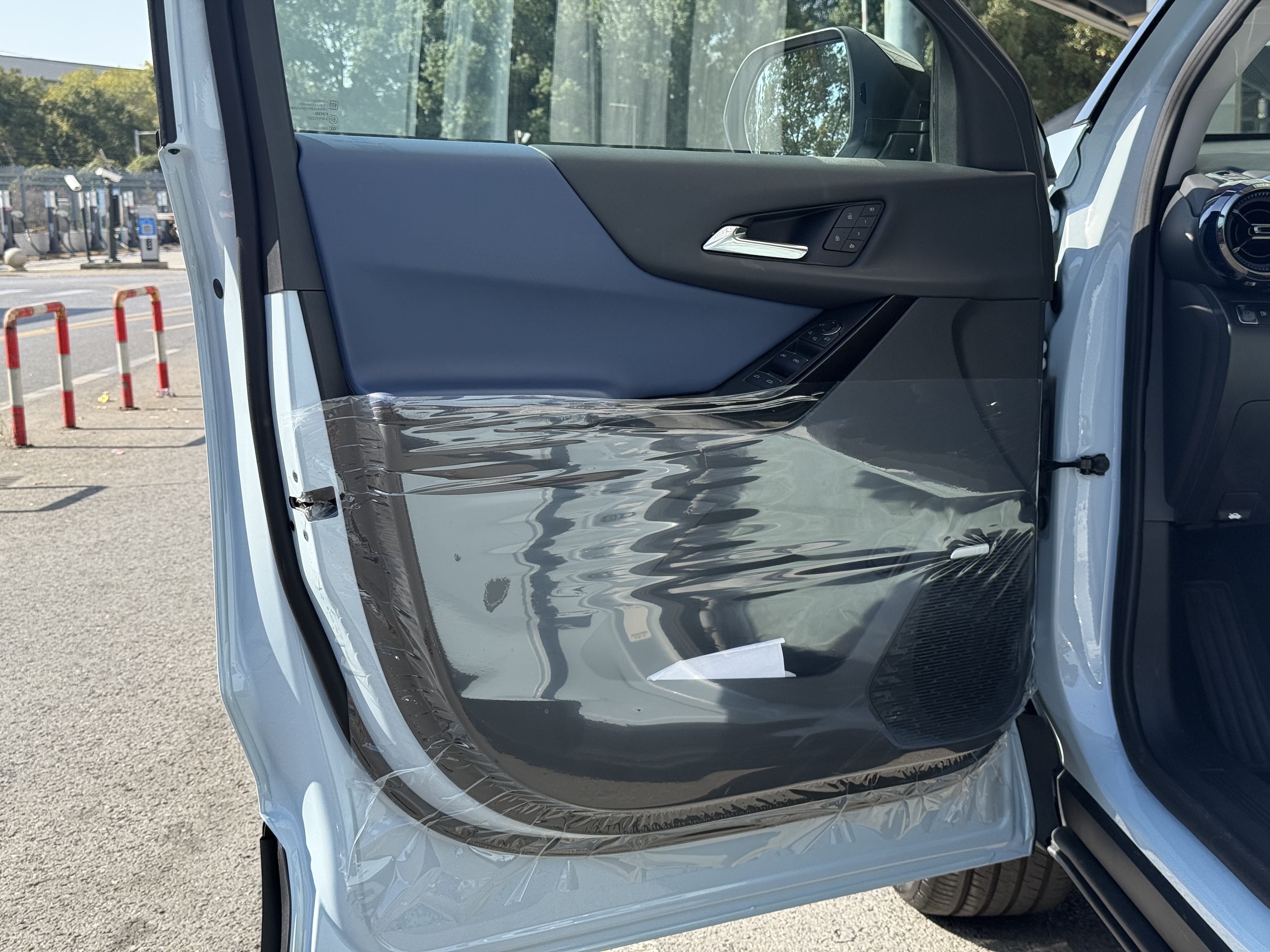 Chevrolet Equinox Plus 2025 #9 Chevrolet Equinox Plus 2025 car image #9