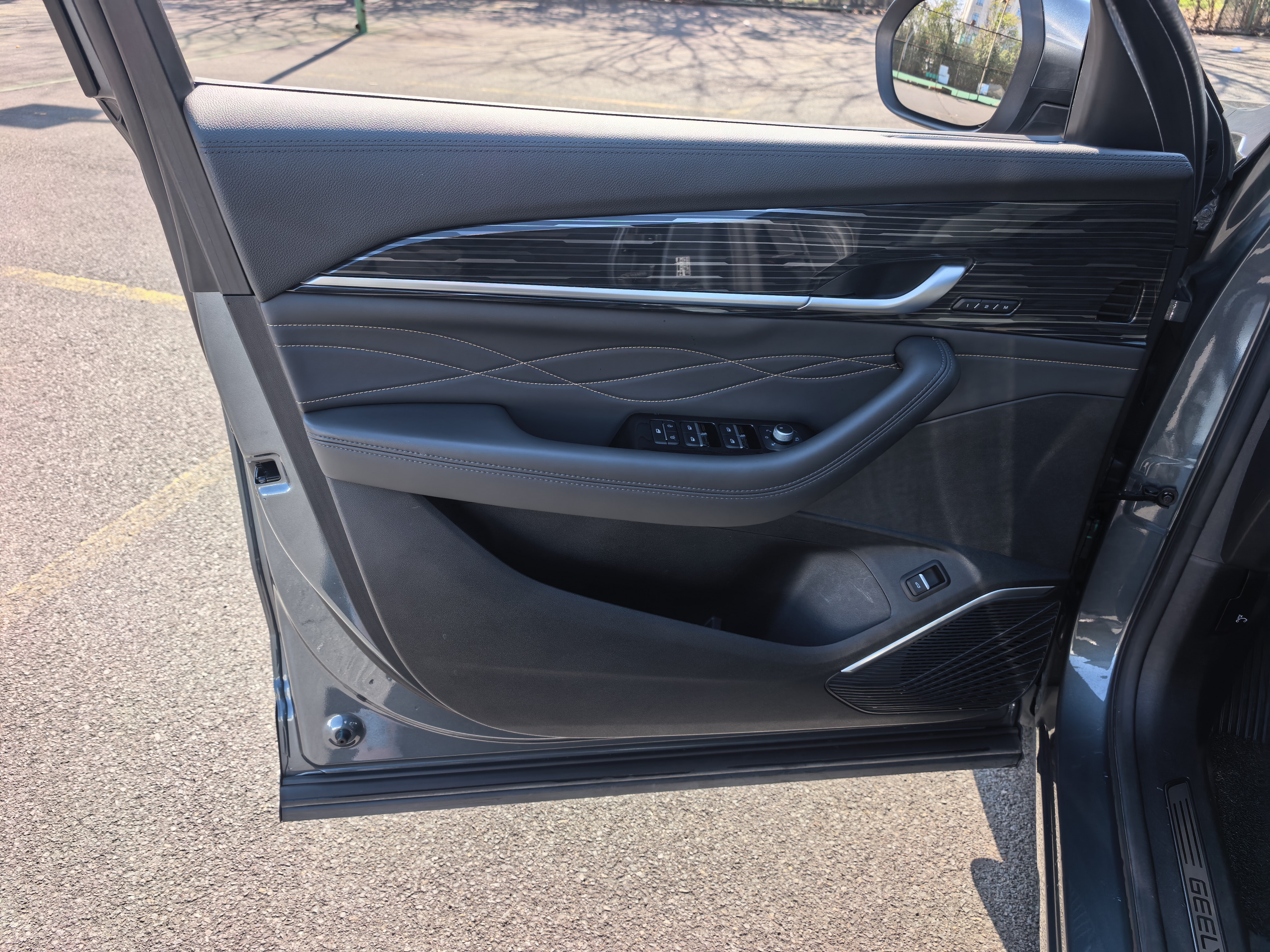 GEELY Monjaro 2024 immagine di auto #9