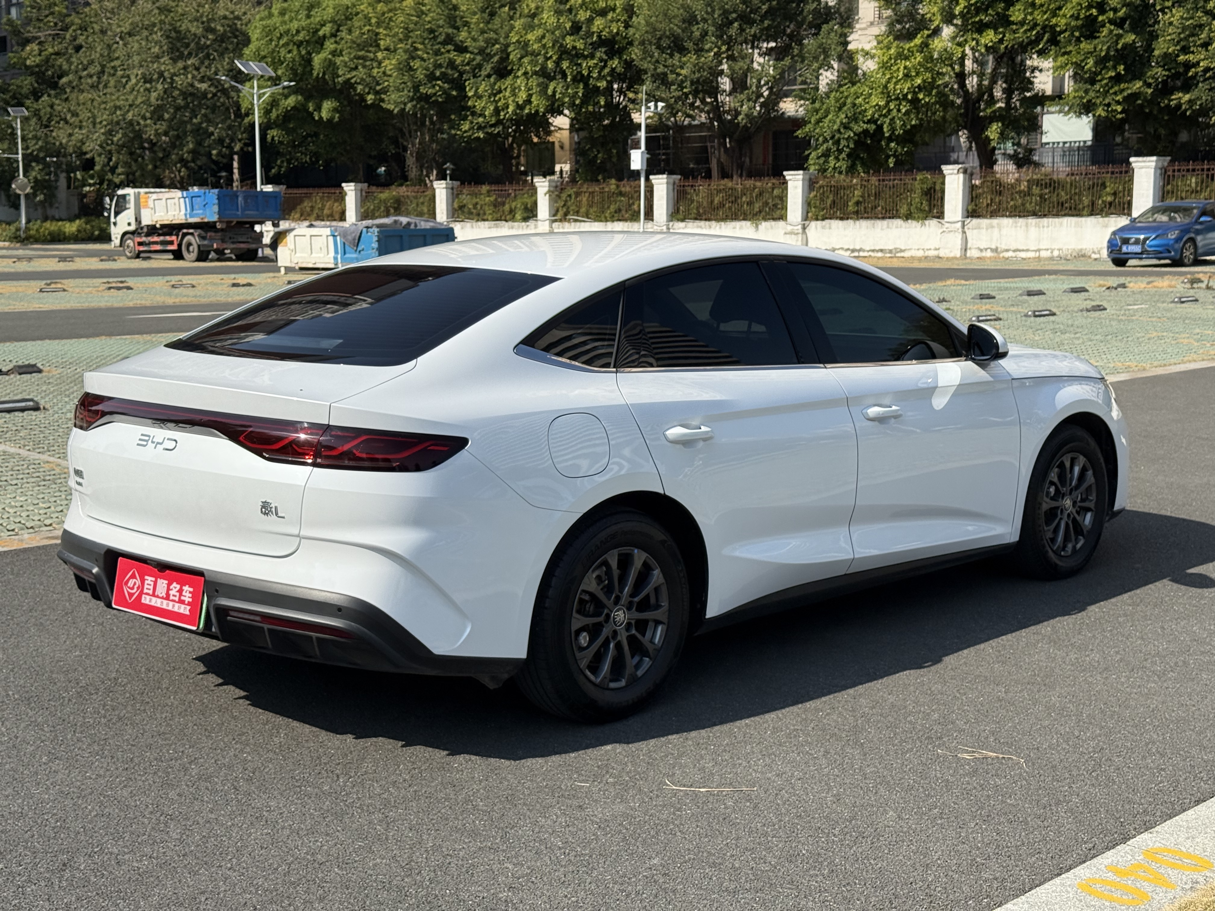 BYD Qin L 2024 #9 BYD Qin L 2024 car image #9