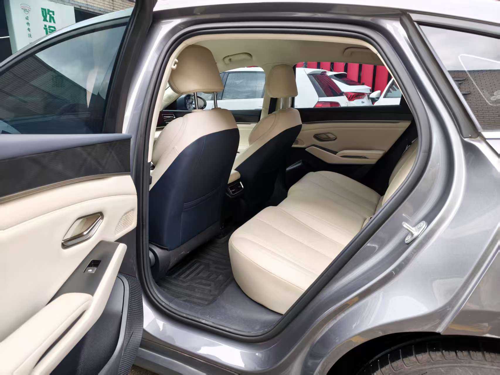 BYD Qin 2024 car image #9