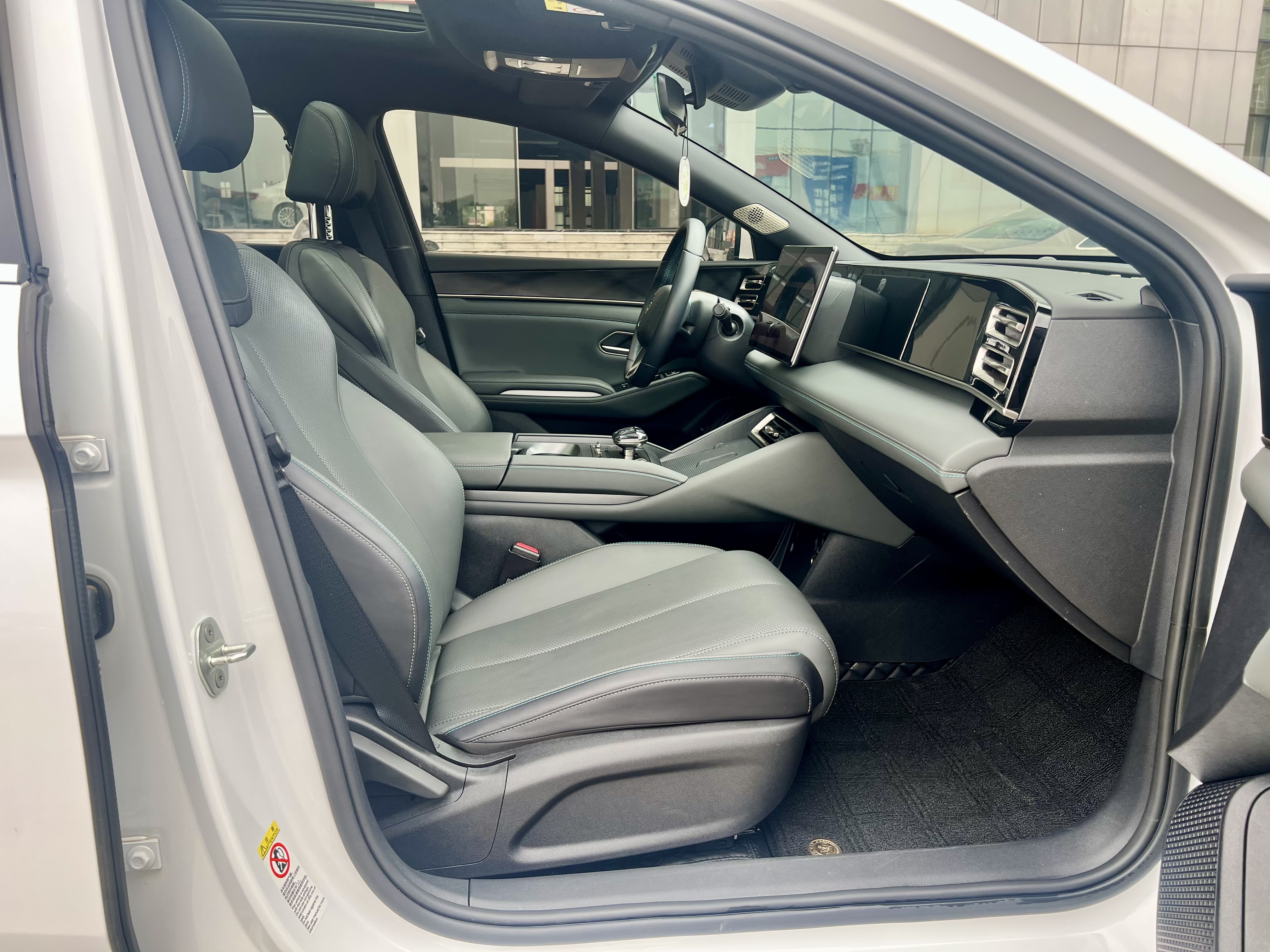 BYD Qin L 2025 car image #9