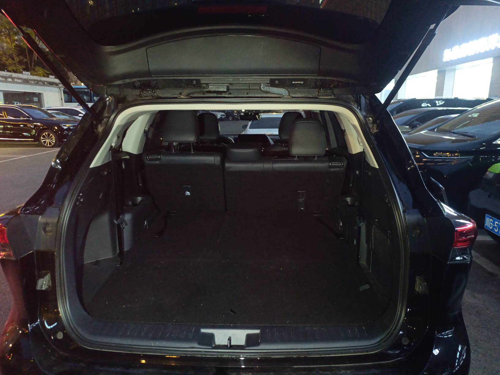 Toyota Highlander 2024 car image #9