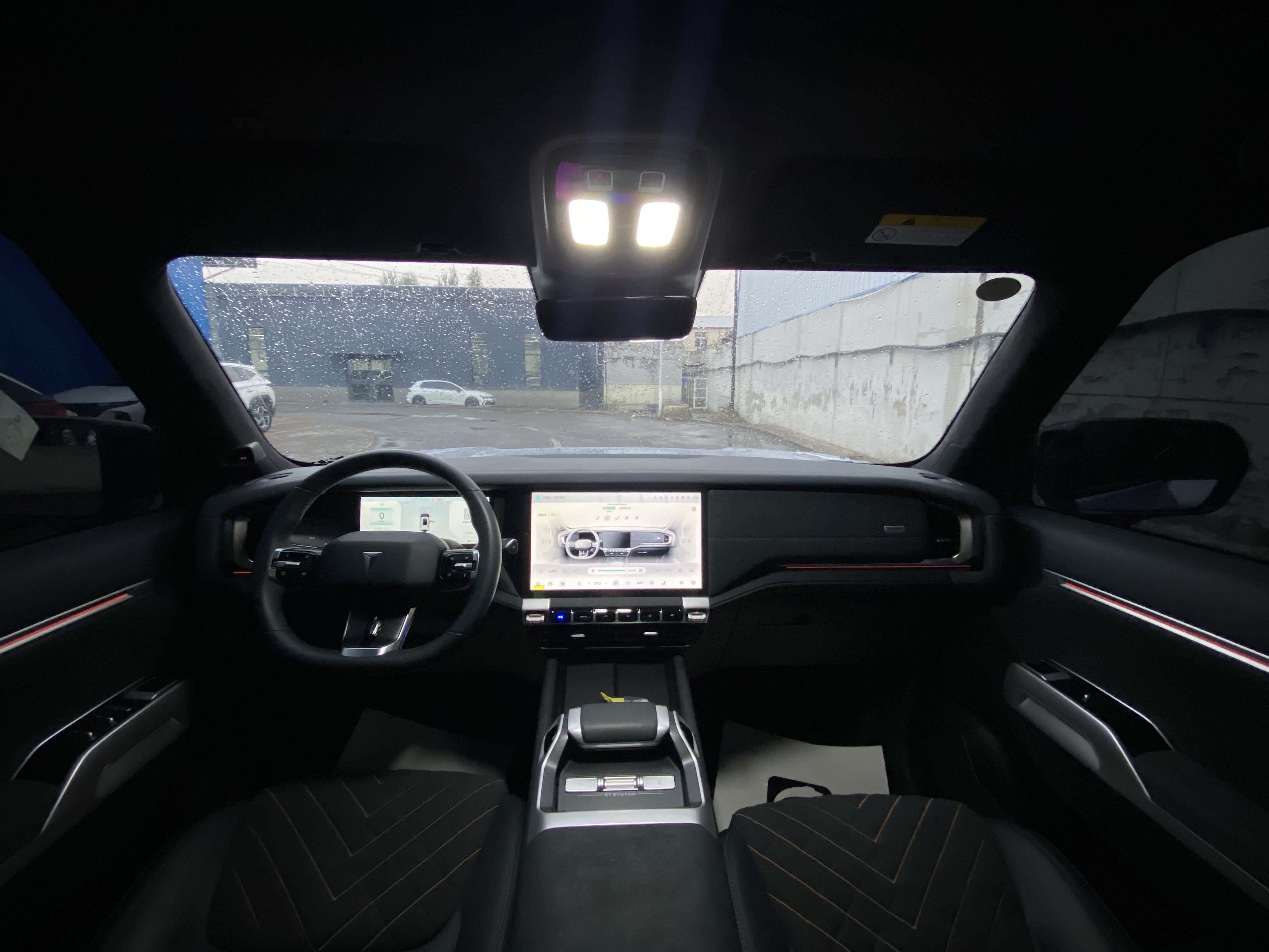 Deepal G318 2024 immagine di auto #9