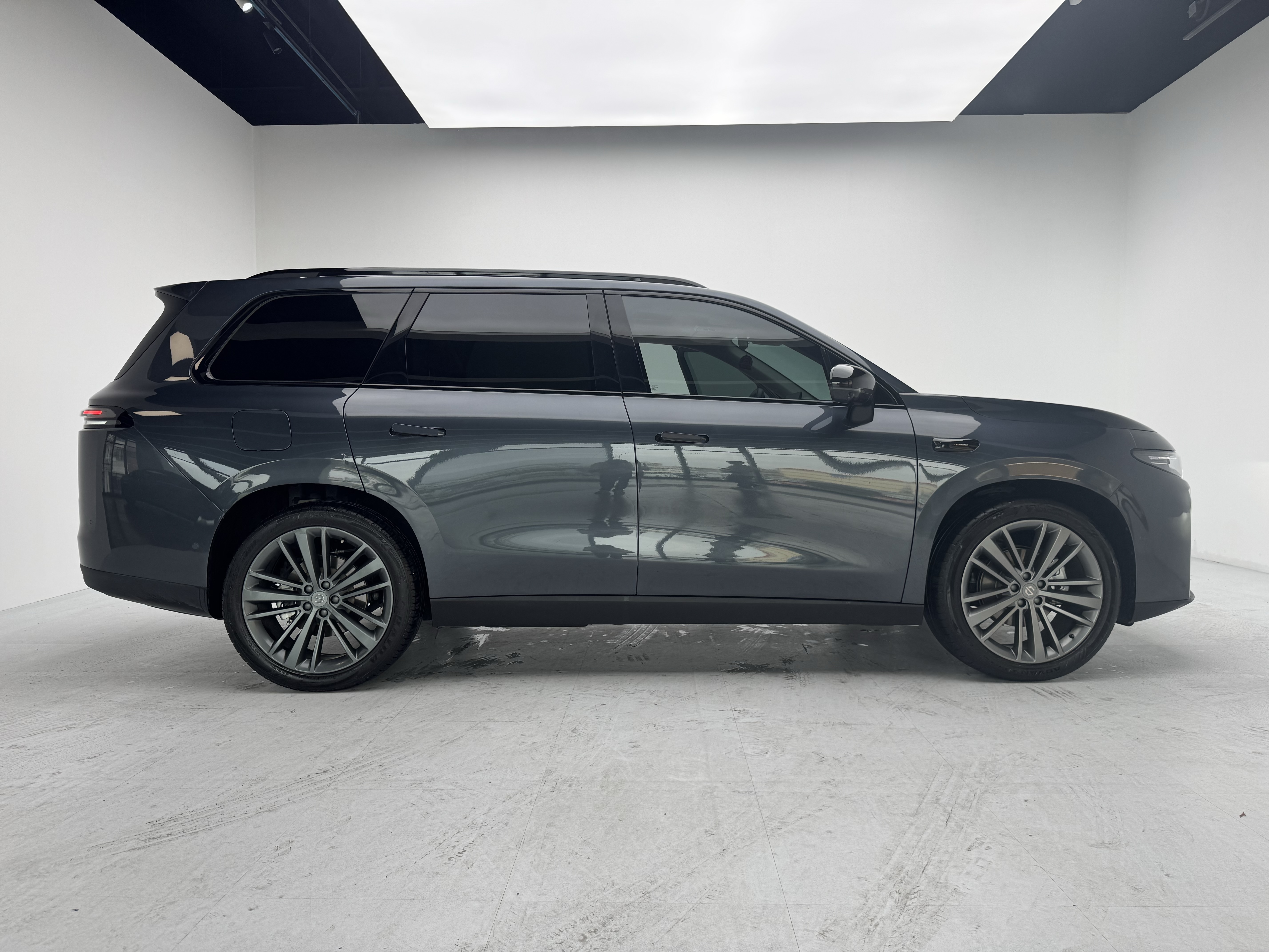 零跑汽车 零跑C16 2024 汽车图片 #9