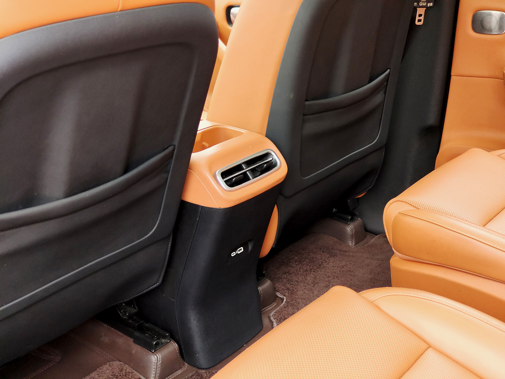 Leapmotor C16 2024 car image #9