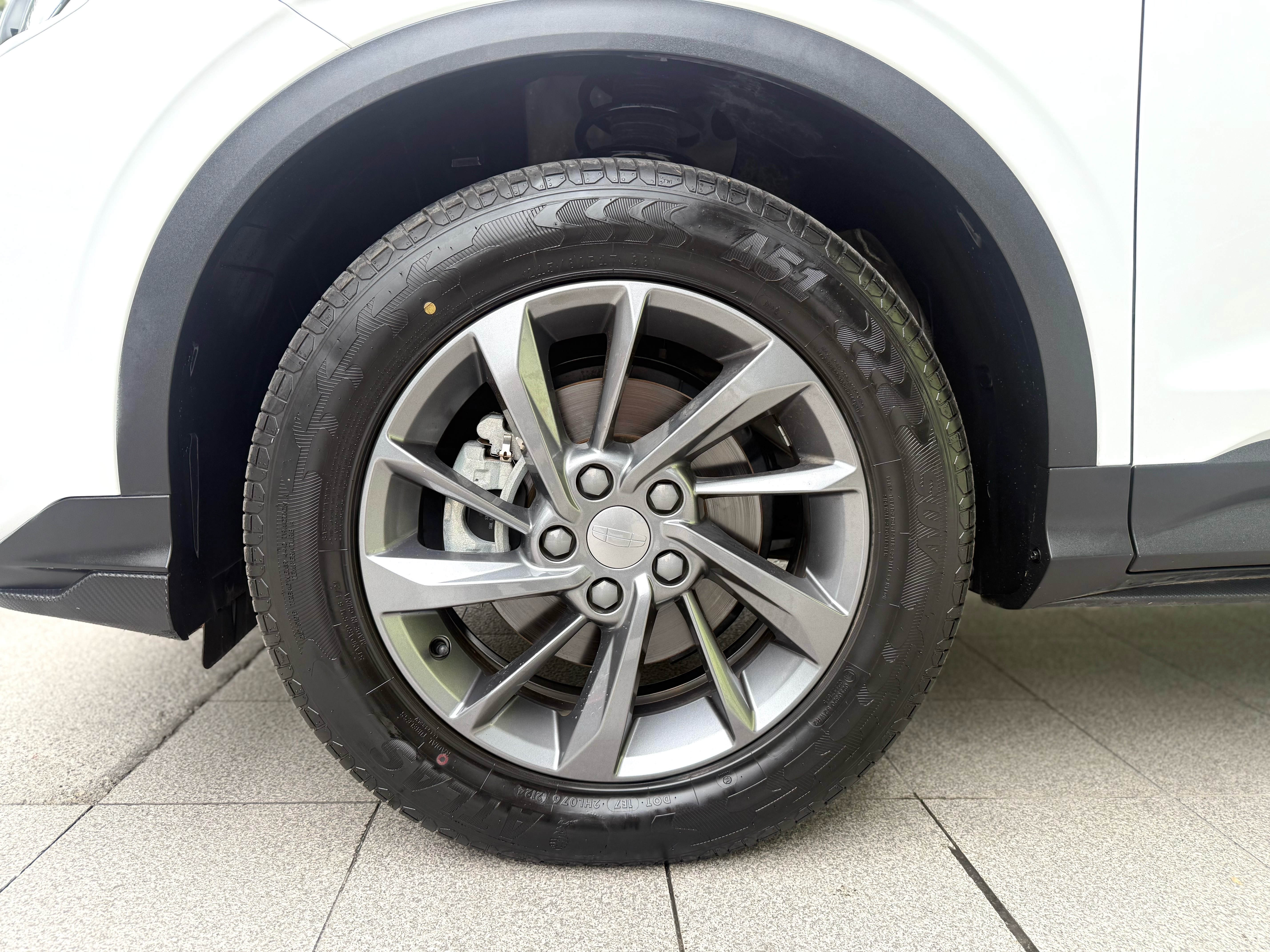 GEELY Coolray 2025 #9 GEELY Coolray 2025 car image #9