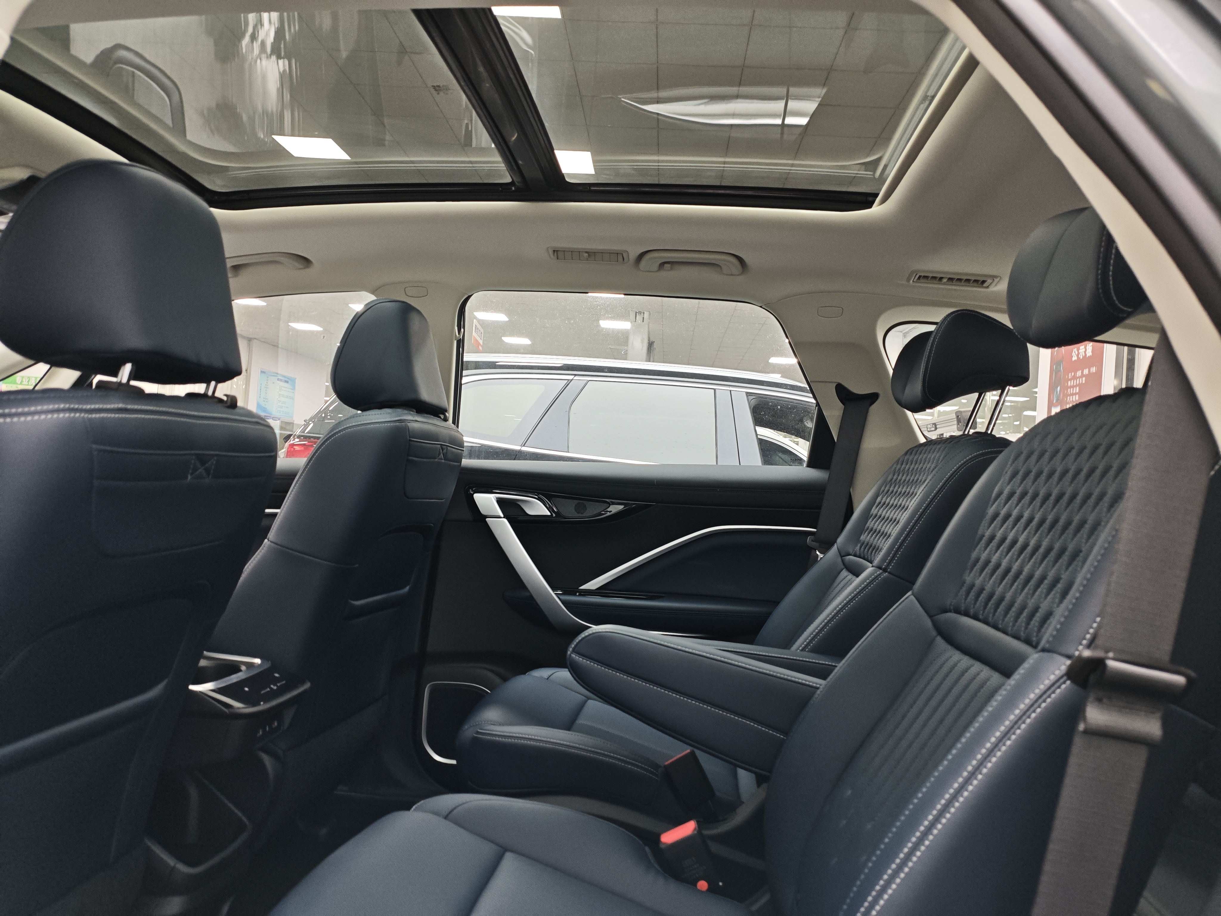 GEELY JiaJi 2024 car image #9