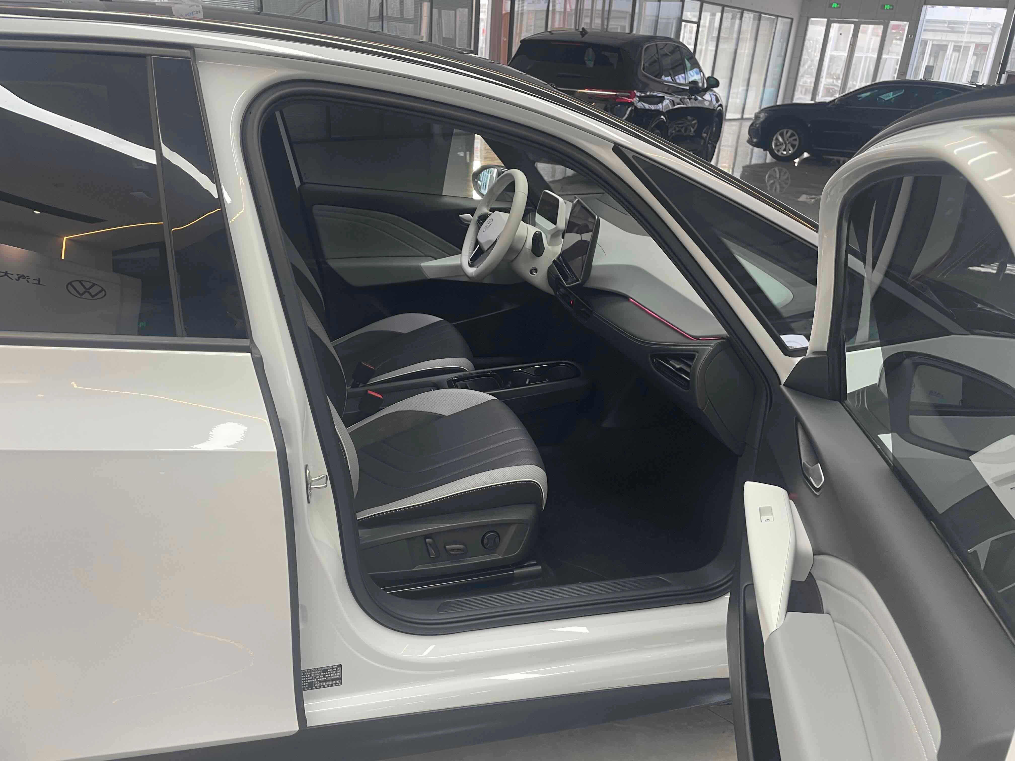 Volkswagen ID.3 2024 car image #9