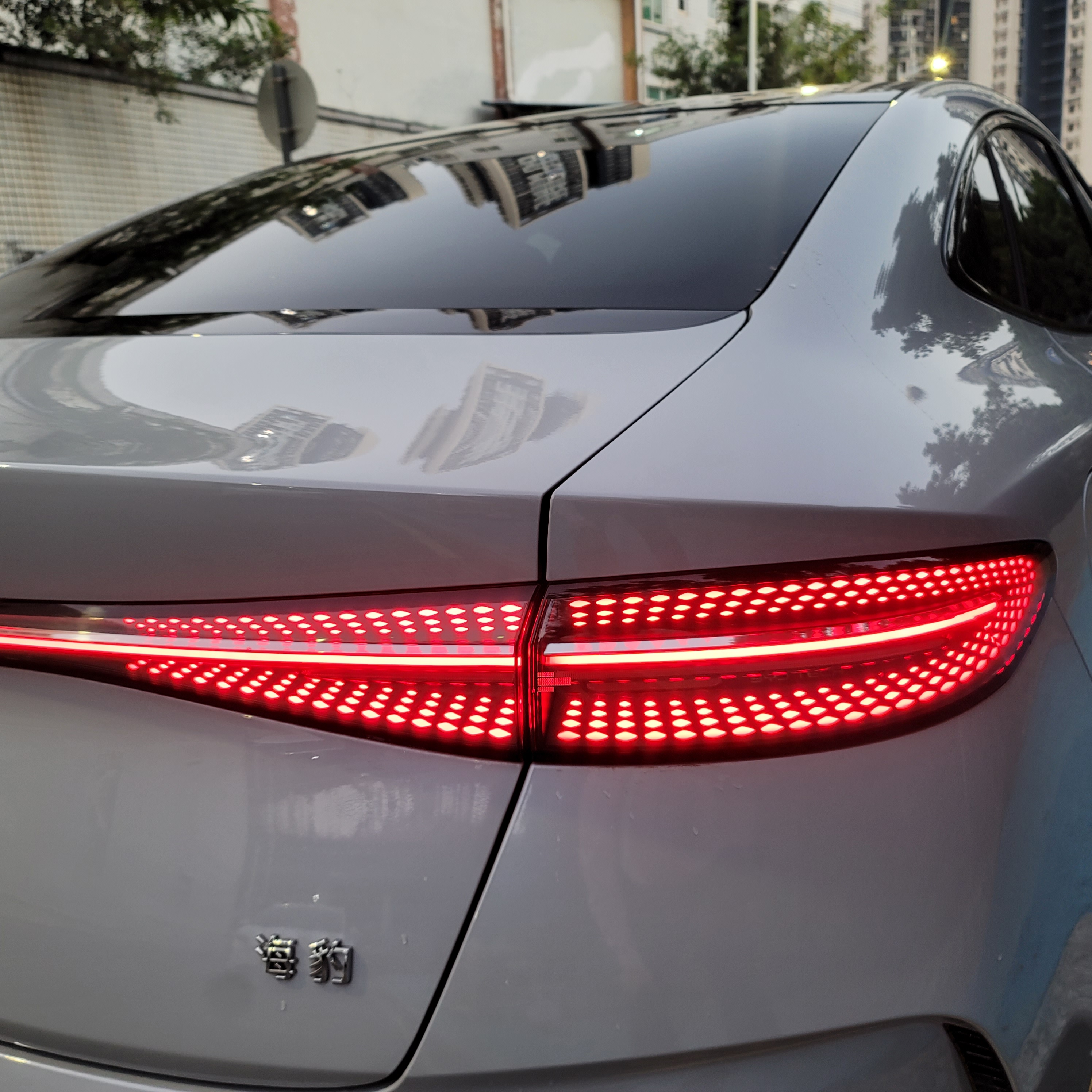 BYD Seal 2024 car image #9