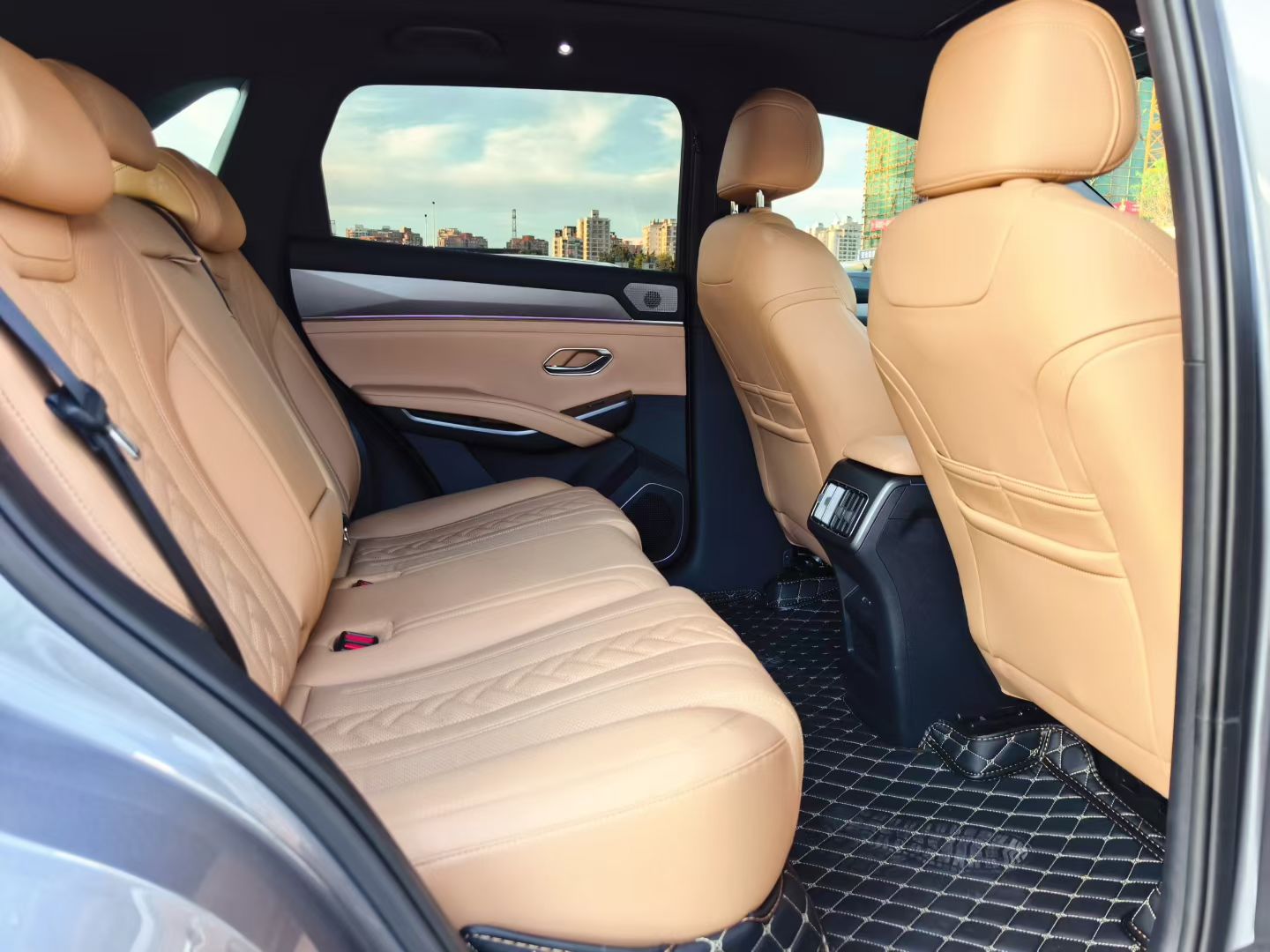 BYD SongL DM-i 2024 car image #9