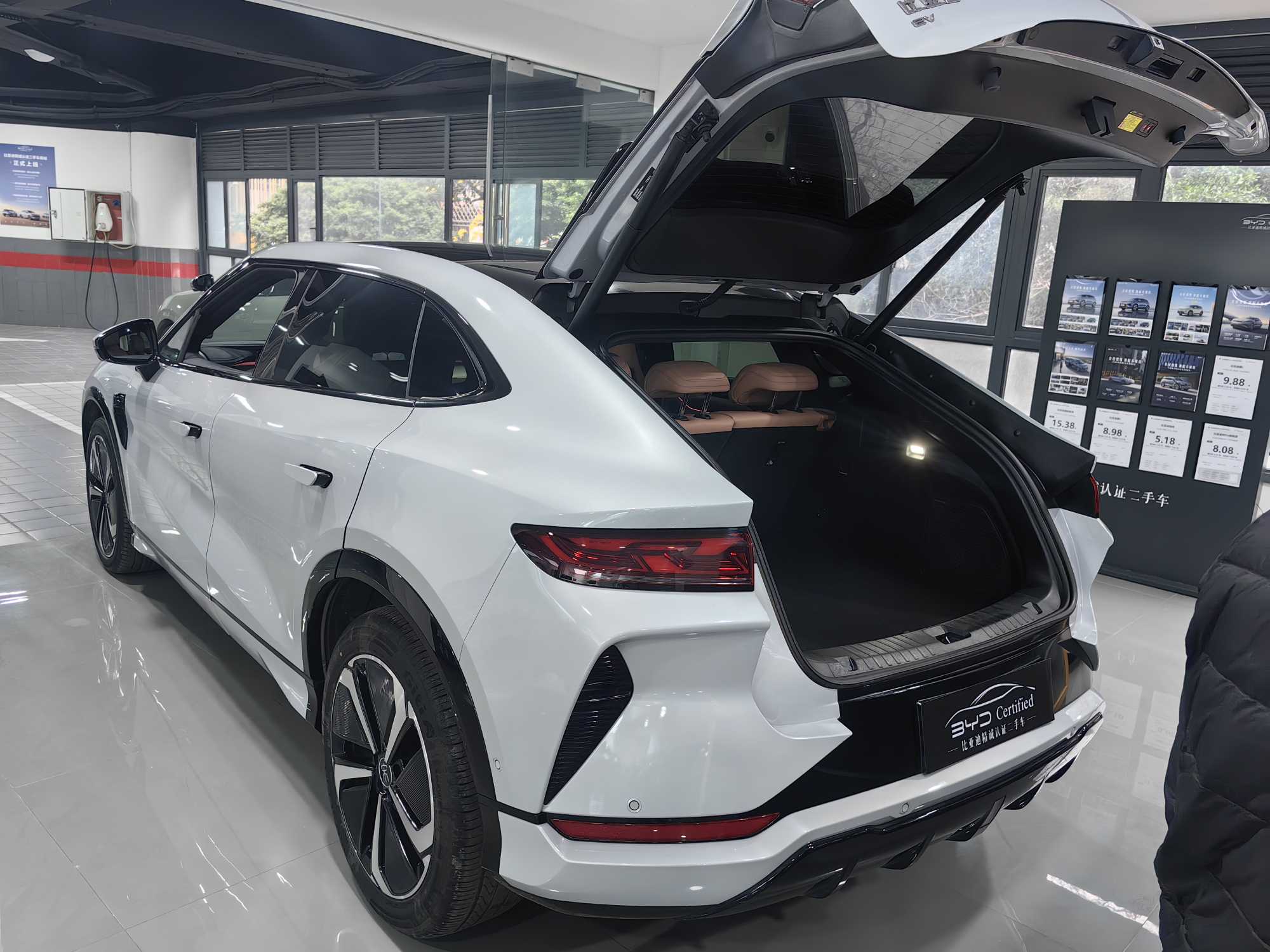 BYD SongL EV 2025 #9 BYD SongL EV 2025 immagine di auto #9