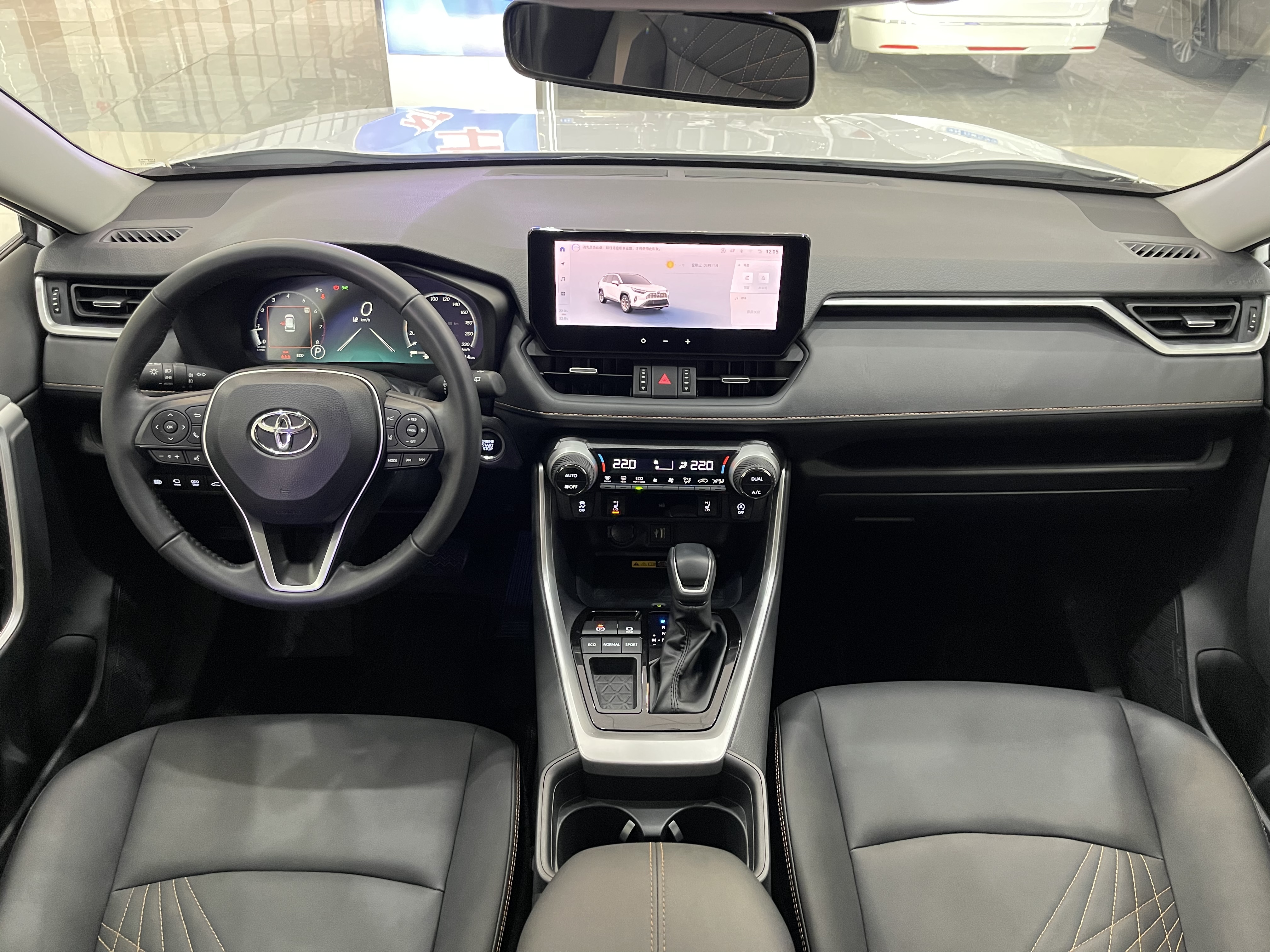 Toyota RAV4 2025 car image #9