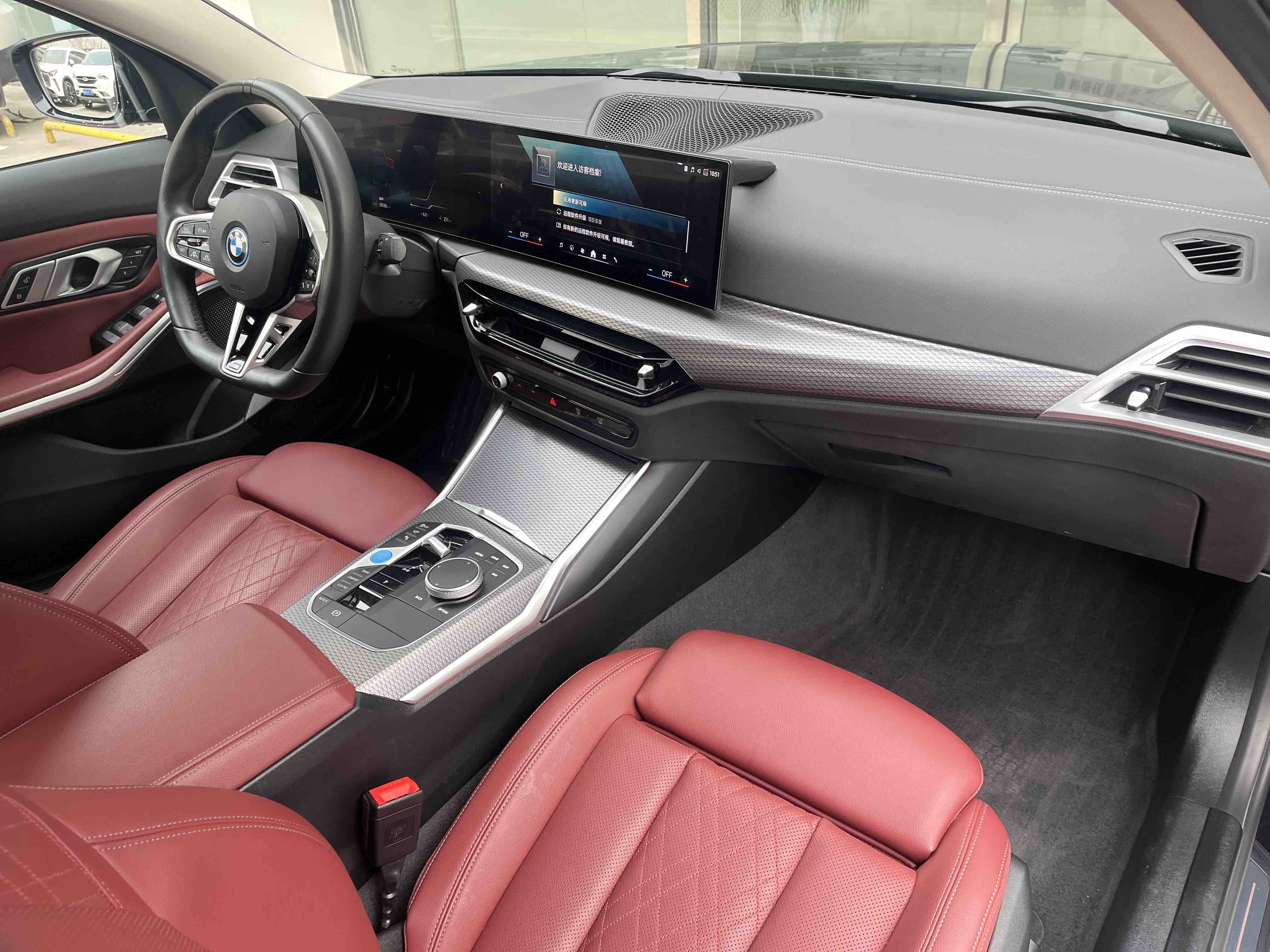 BMW i3 2024 car image #9