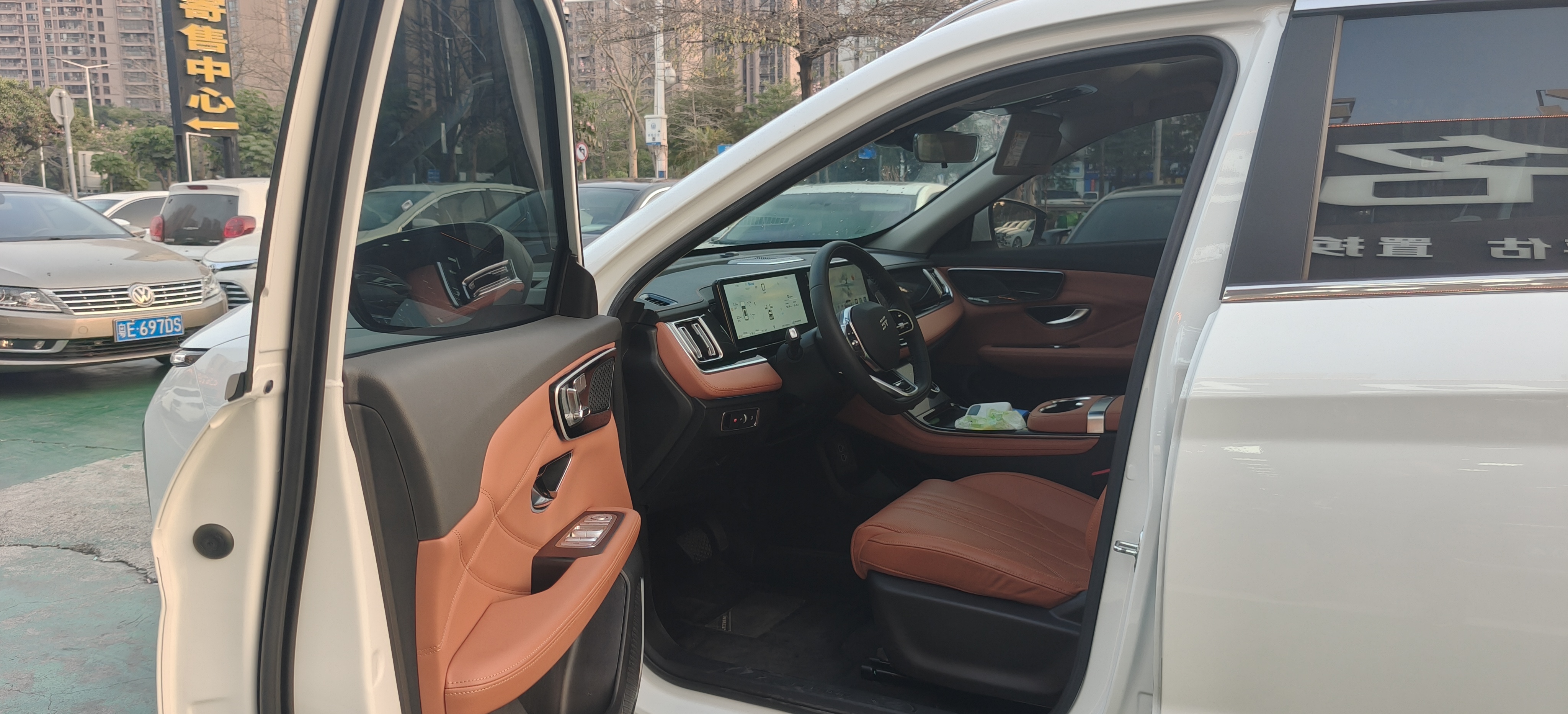 Jetour L7 2025 car image #9
