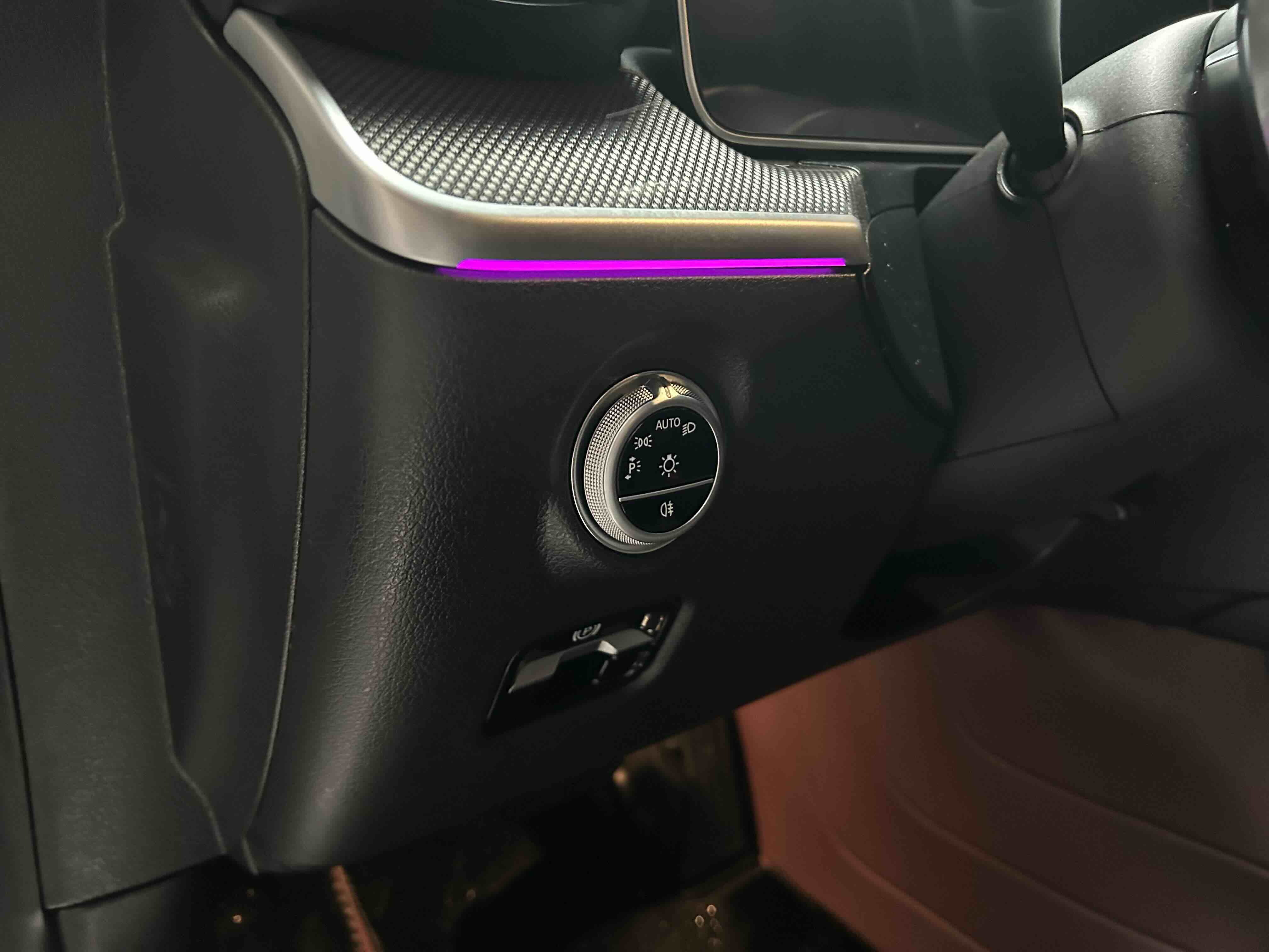 Mercedes-Benz C Class 2024 car image #9