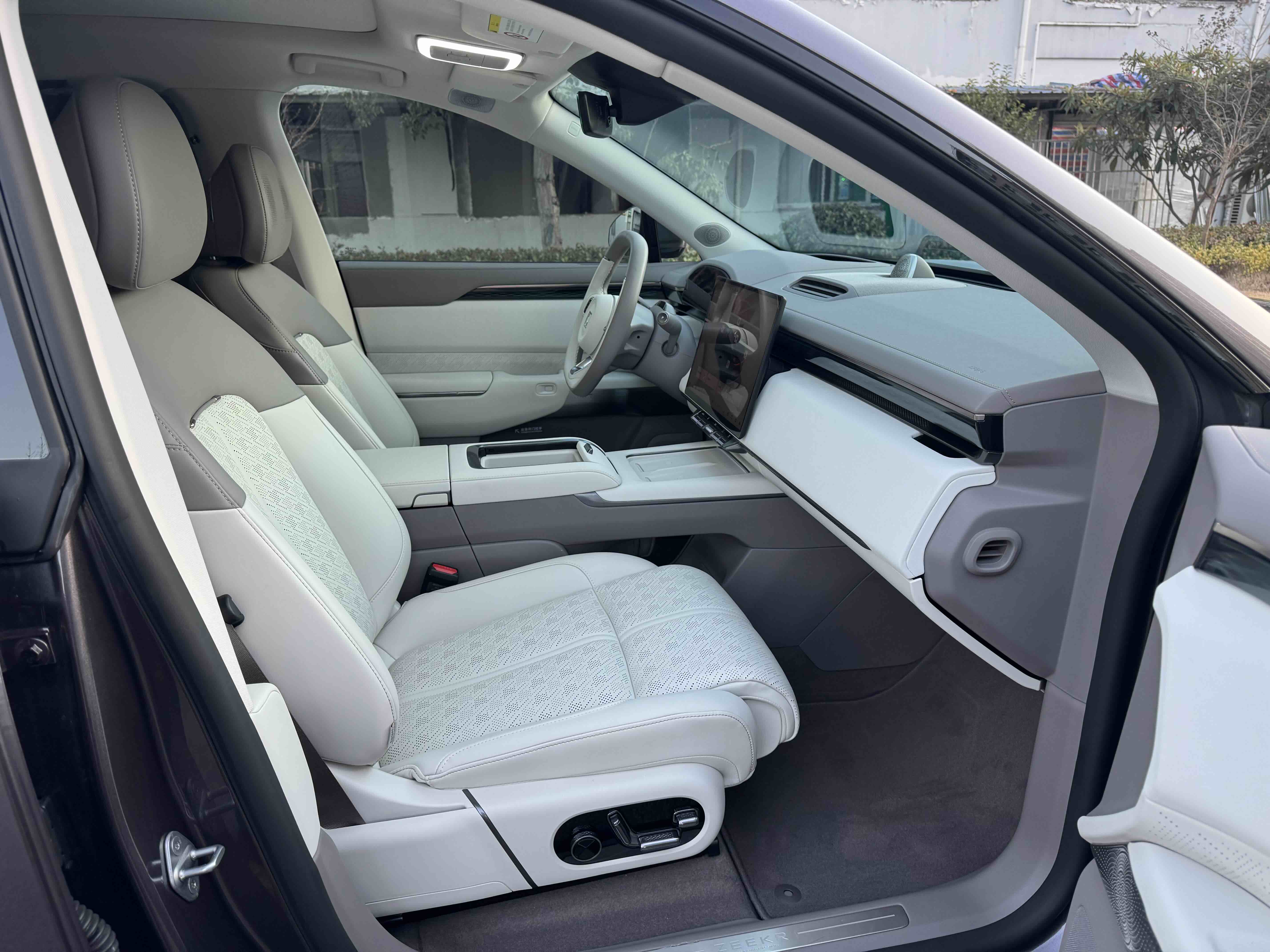 极氪 极氪7X 2025 汽车图片 #9