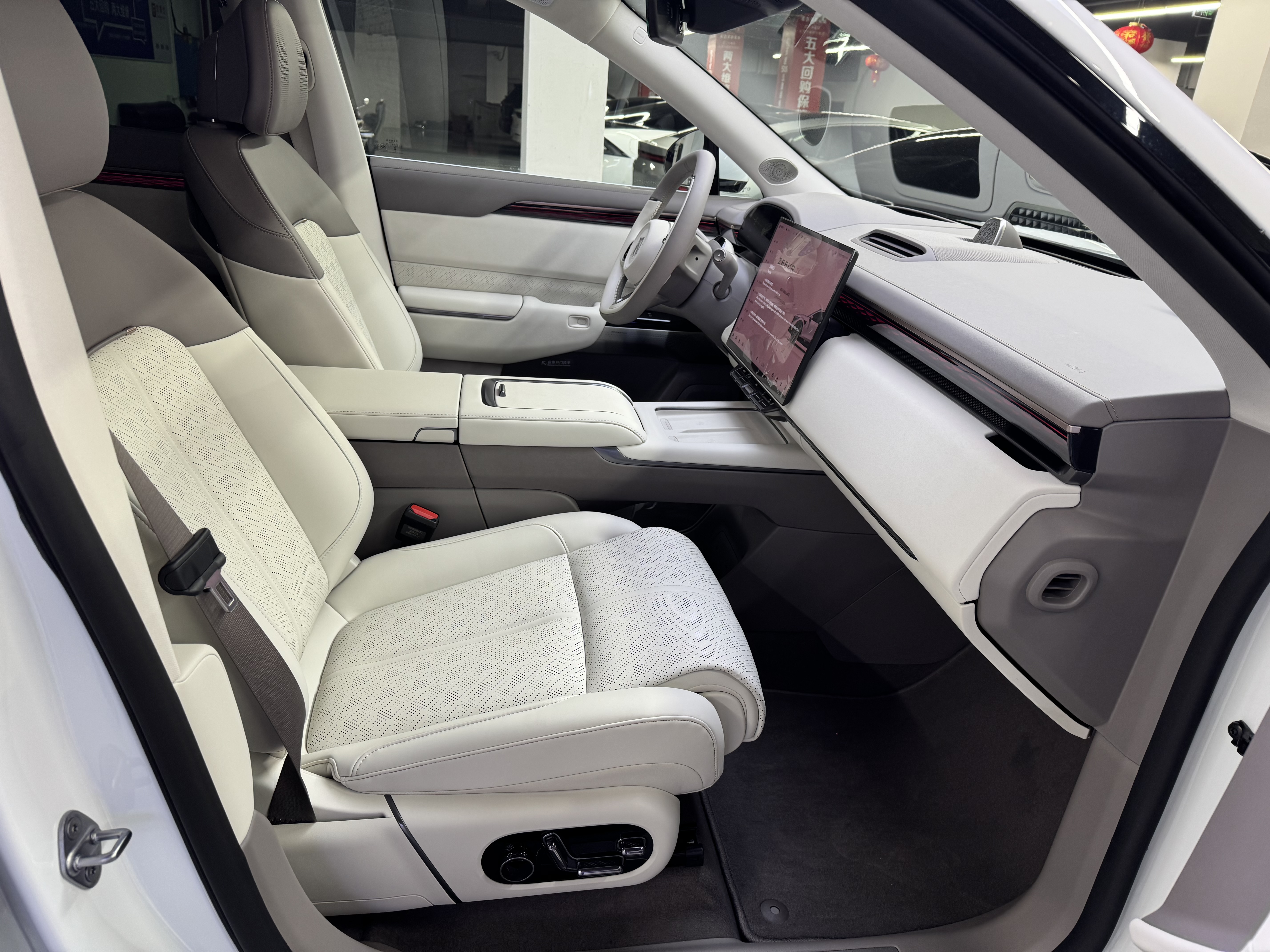 极氪 极氪7X 2026 汽车图片 #9