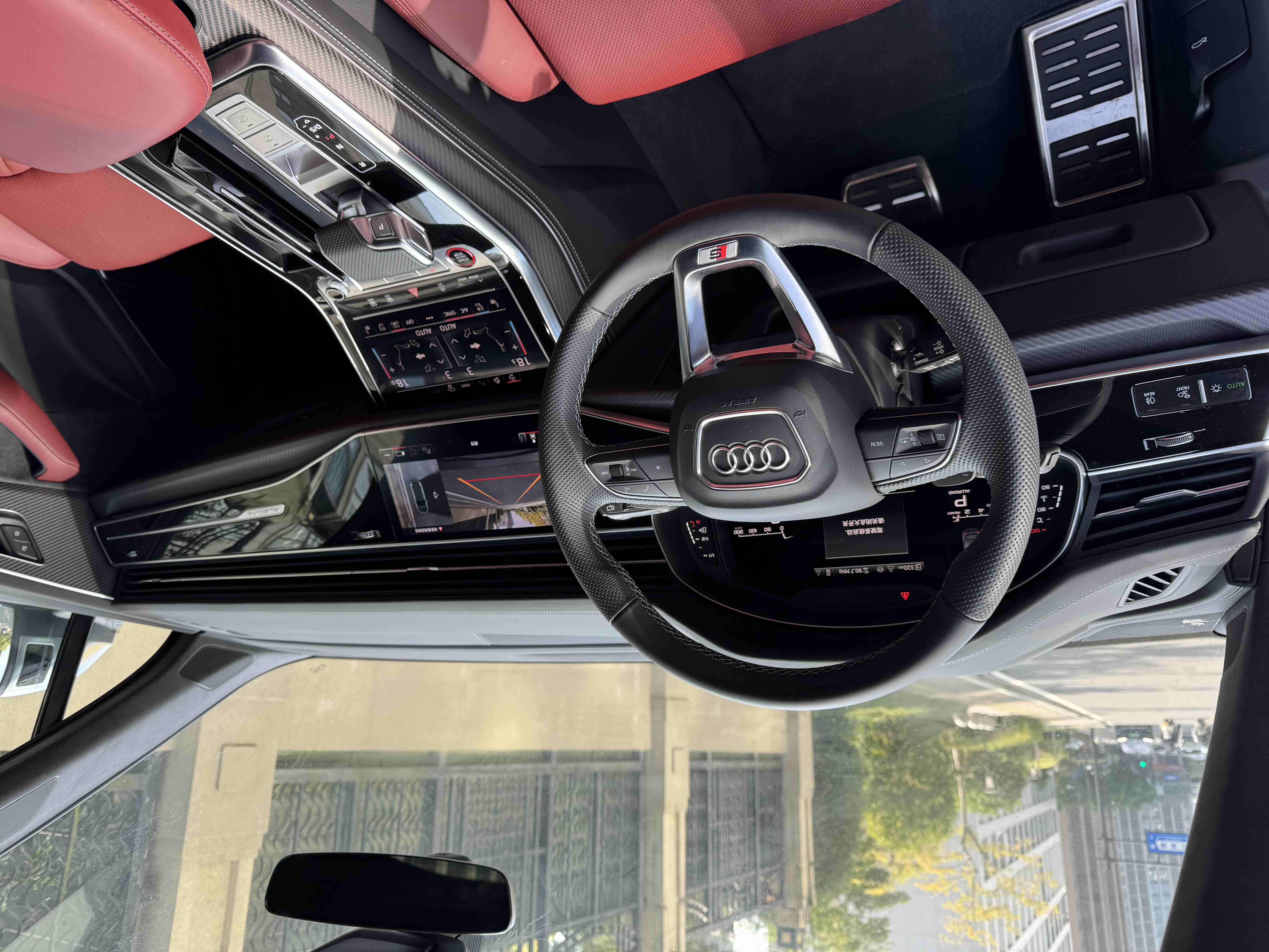 Audi SQ7 2024 immagine di auto #9