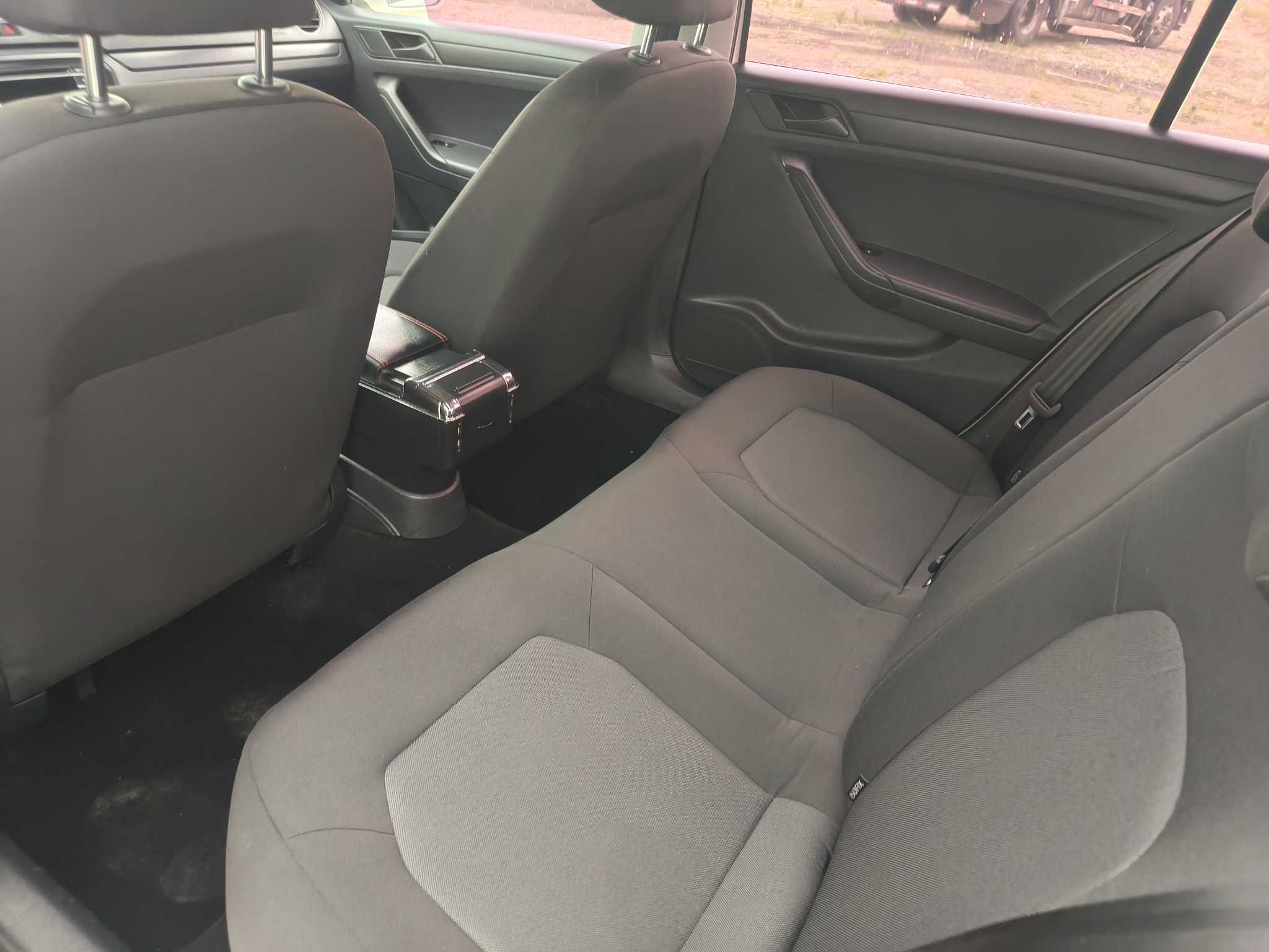 Volkswagen Jetta 2016 immagine di auto #9