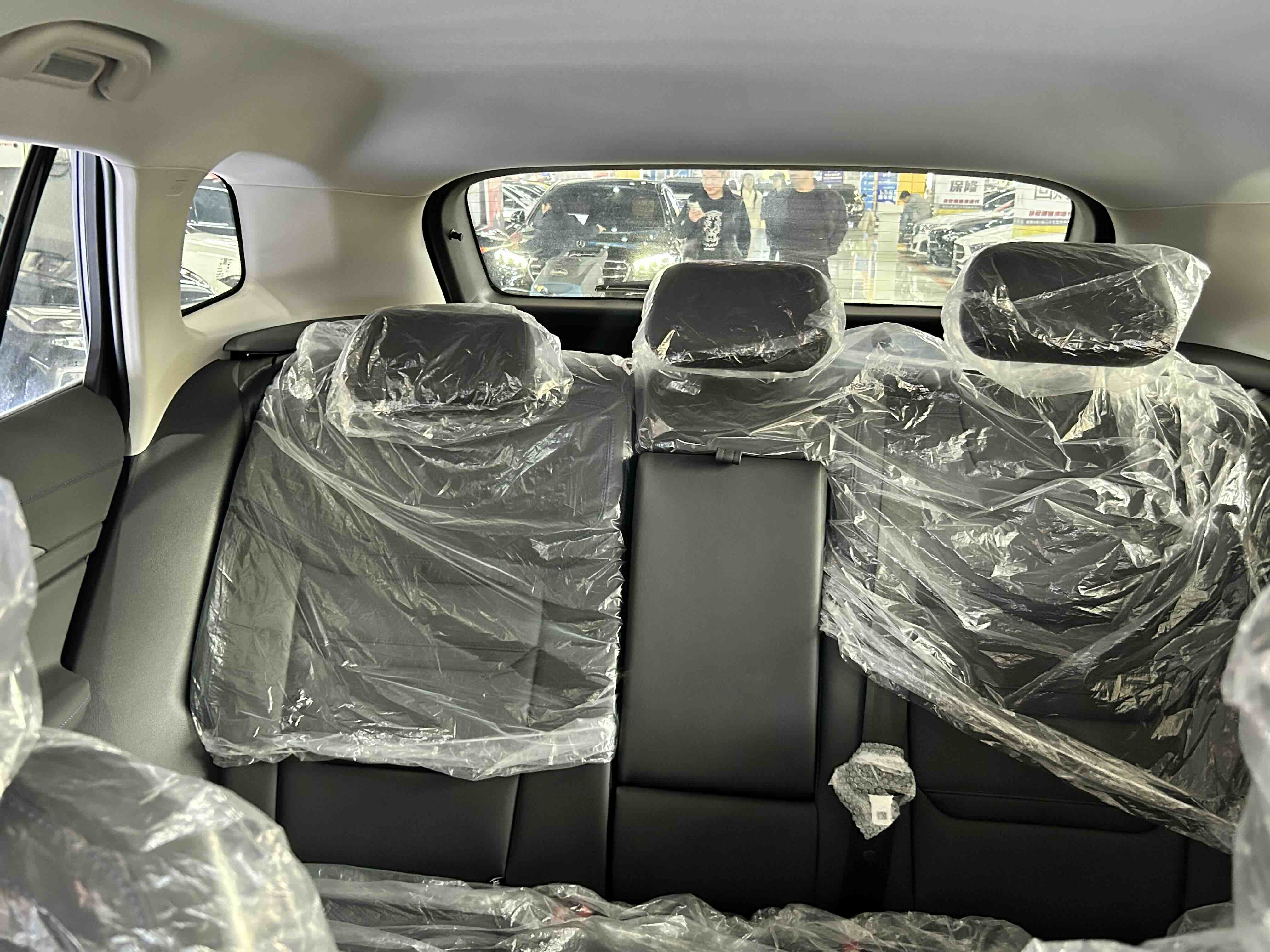 Ford Equator Sport 2026 immagine di auto #9