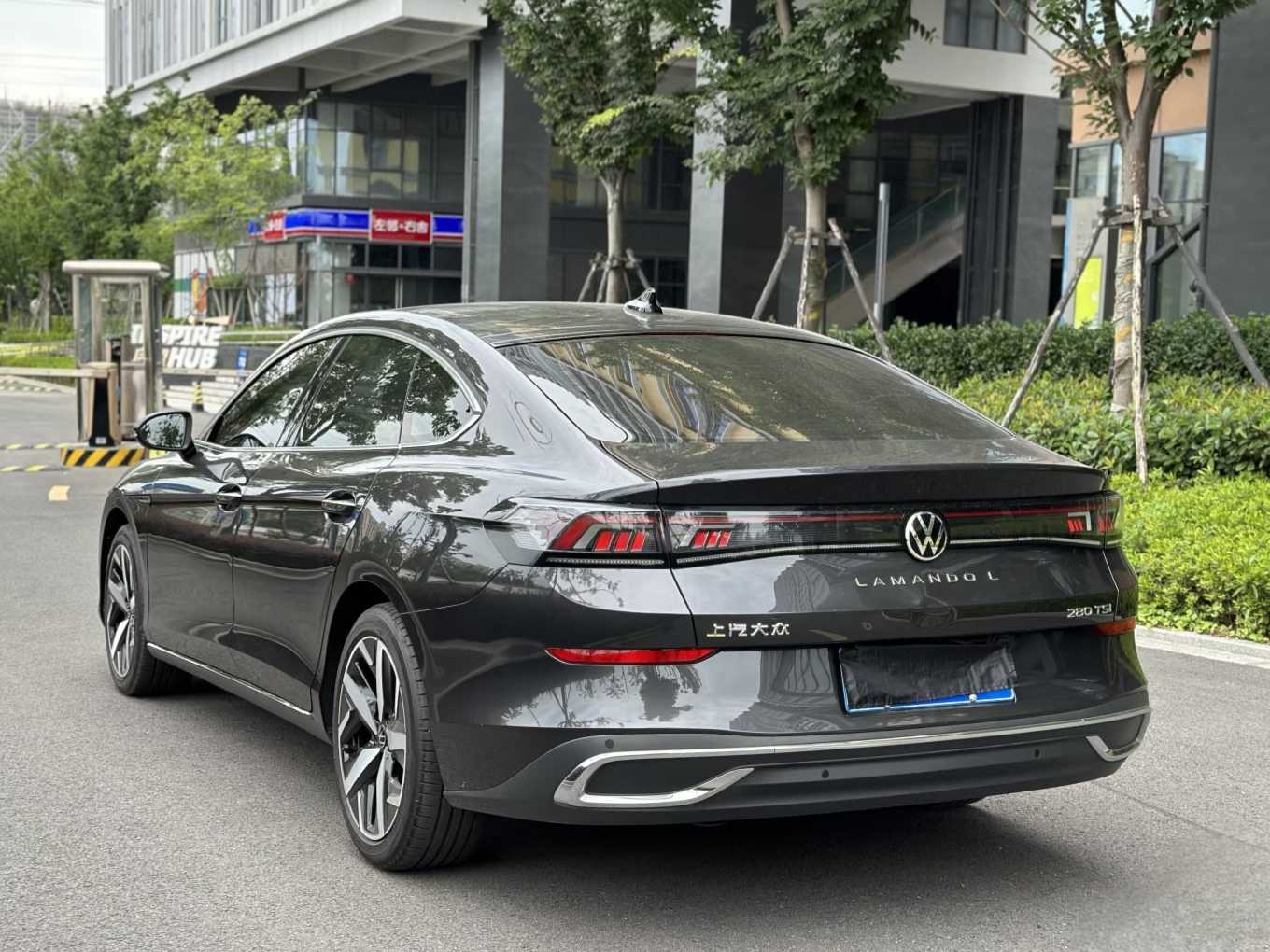 Volkswagen Lamando 2025 car image #9