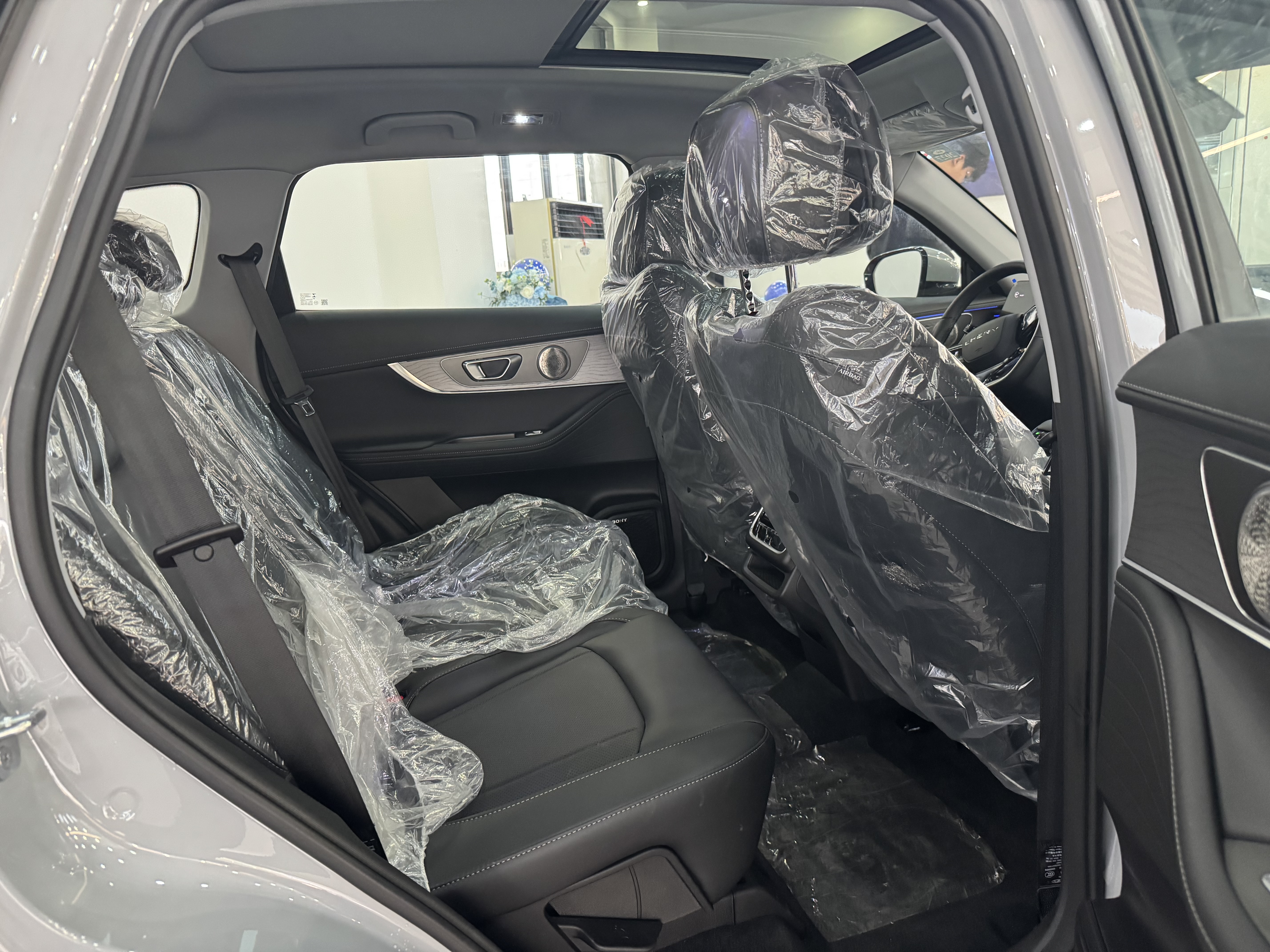 Chery Tiggo 8 PRO New Energy 2025 car image #9