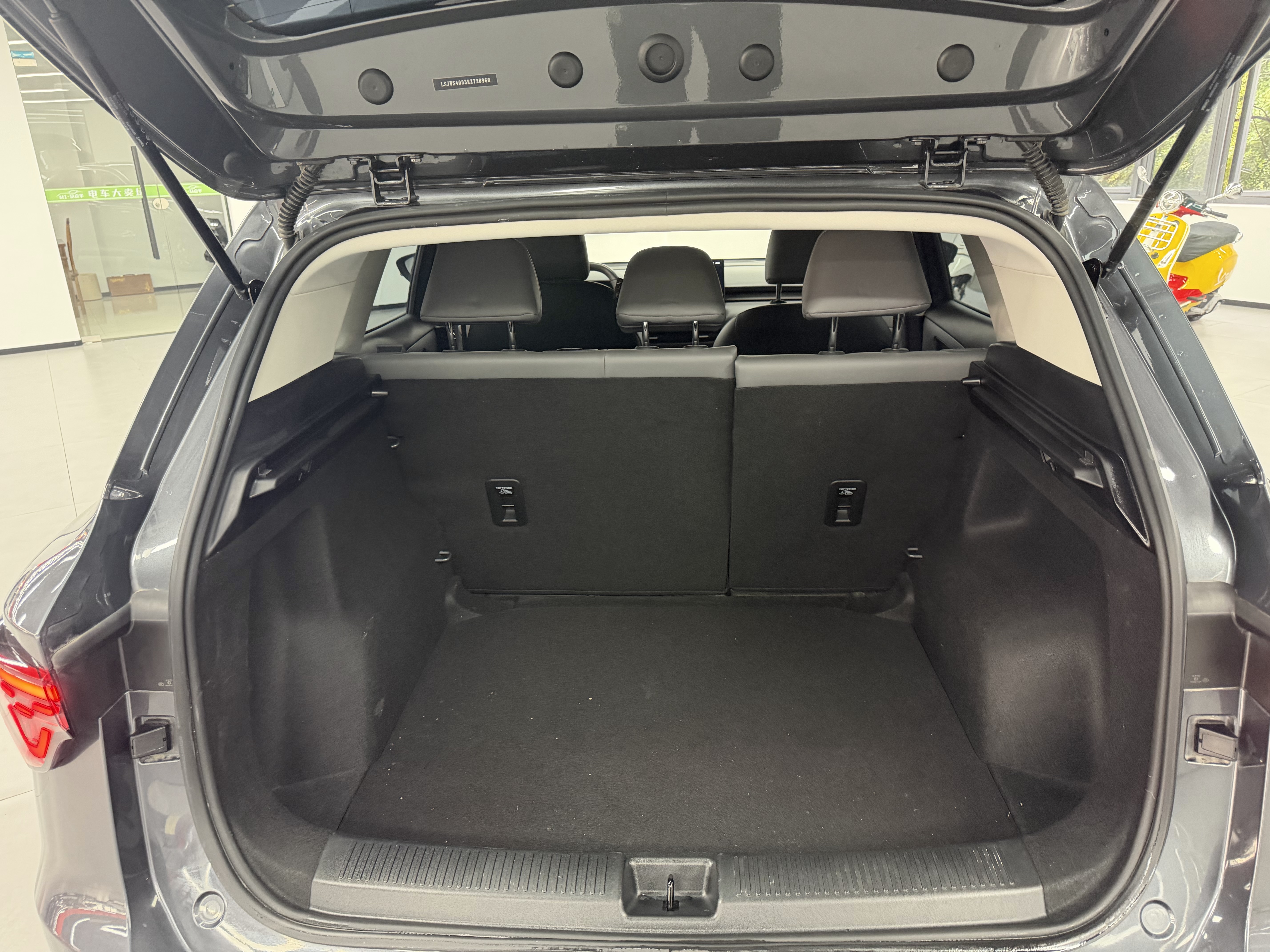 MG ES5 2025 #9 MG ES5 2025 car image #9