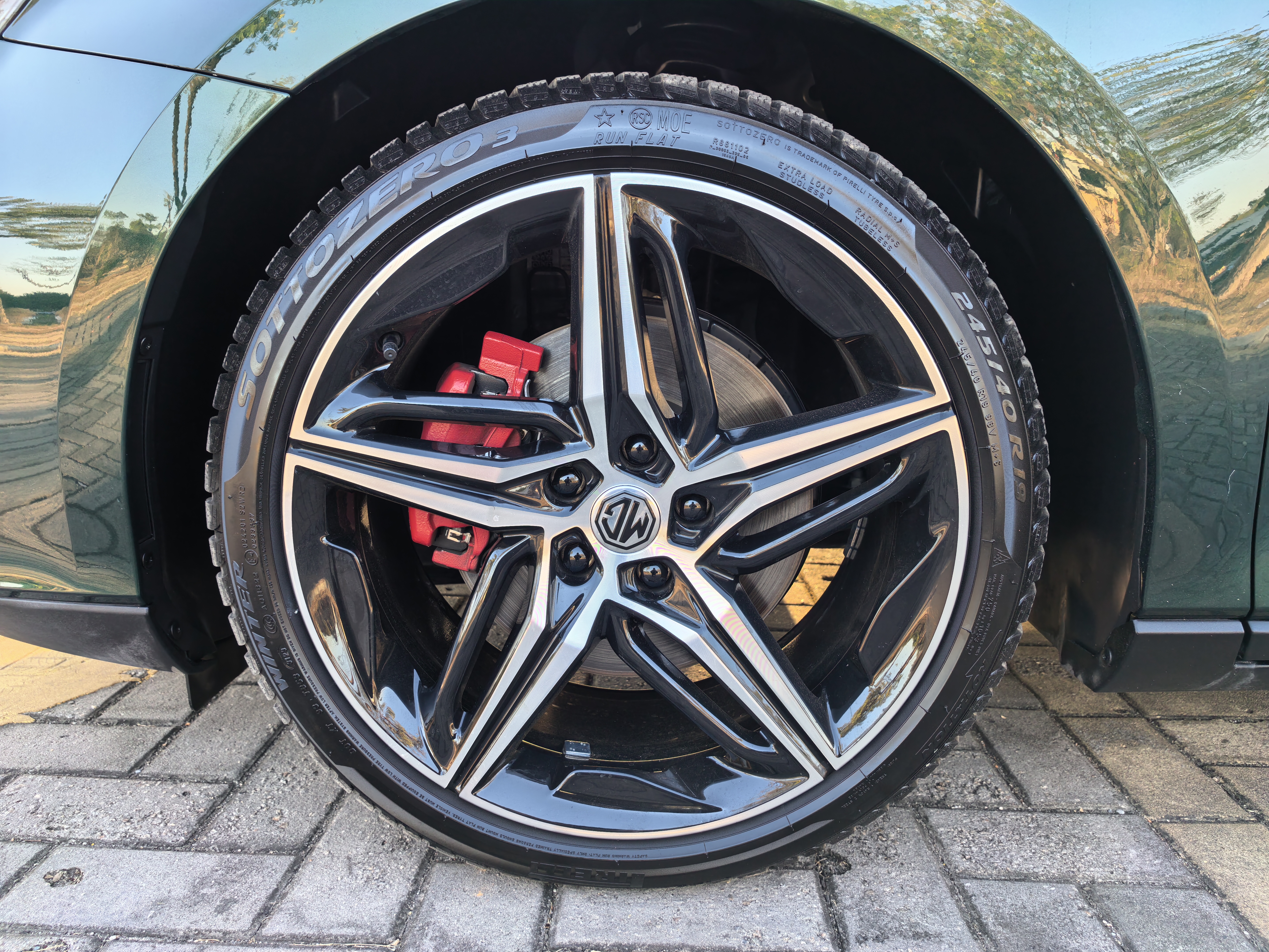 MG 7 2025 car image #9