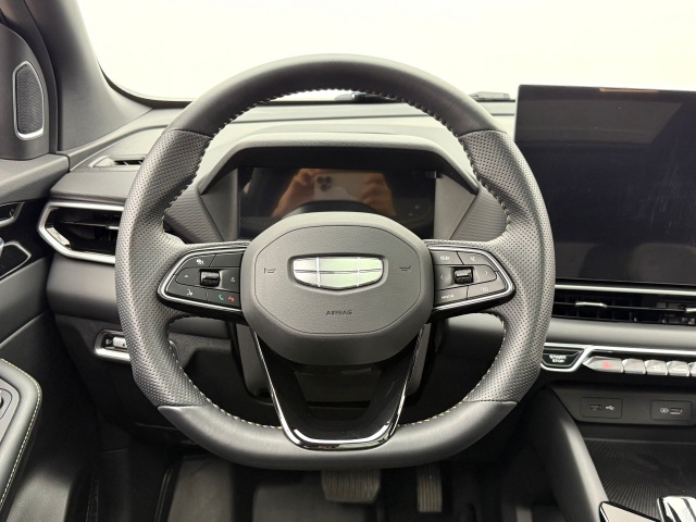GEELY Coolray 2024 #9 GEELY Coolray 2024 car image #9