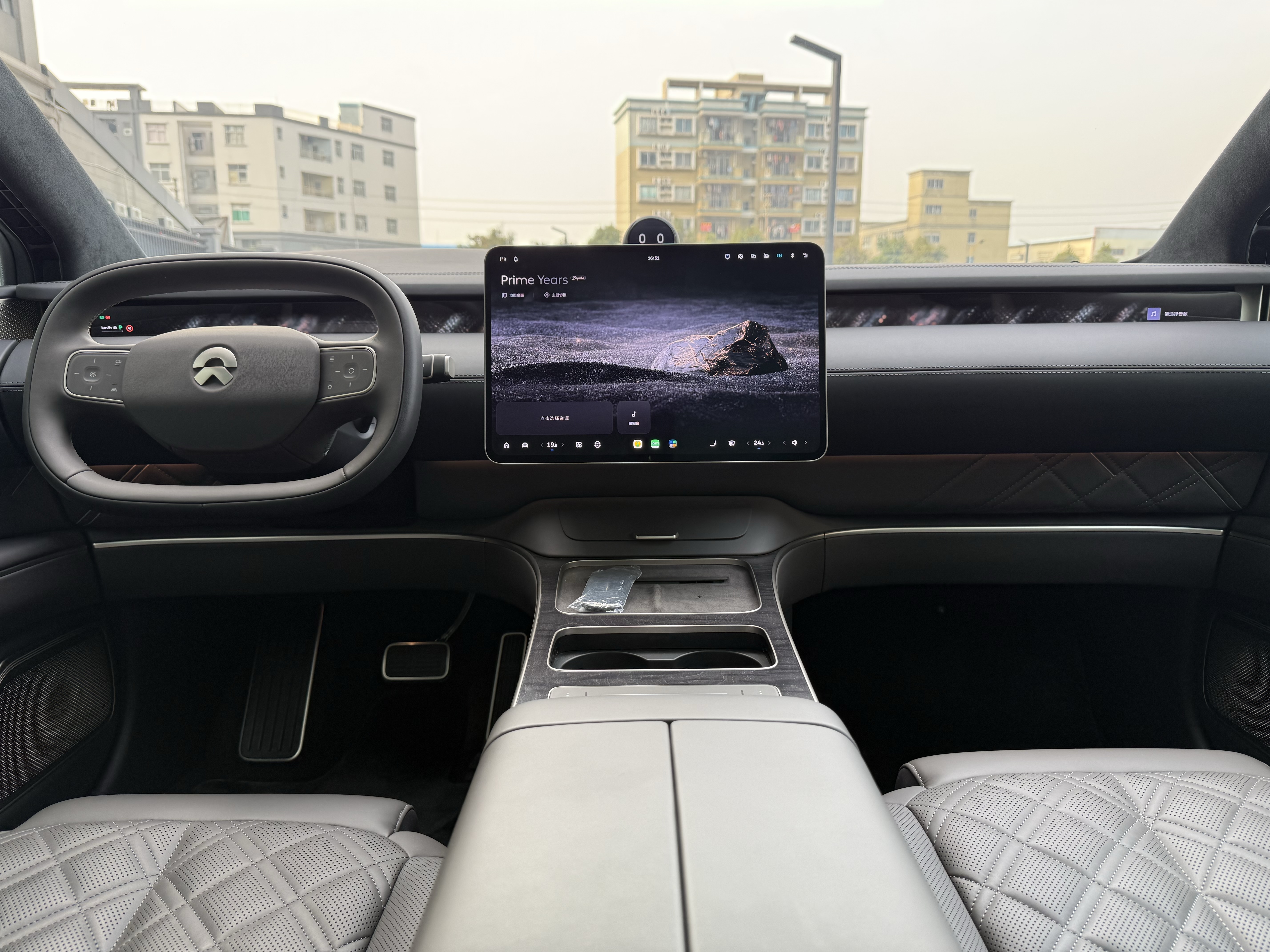 蔚来 蔚来ET9 2026 汽车图片 #9