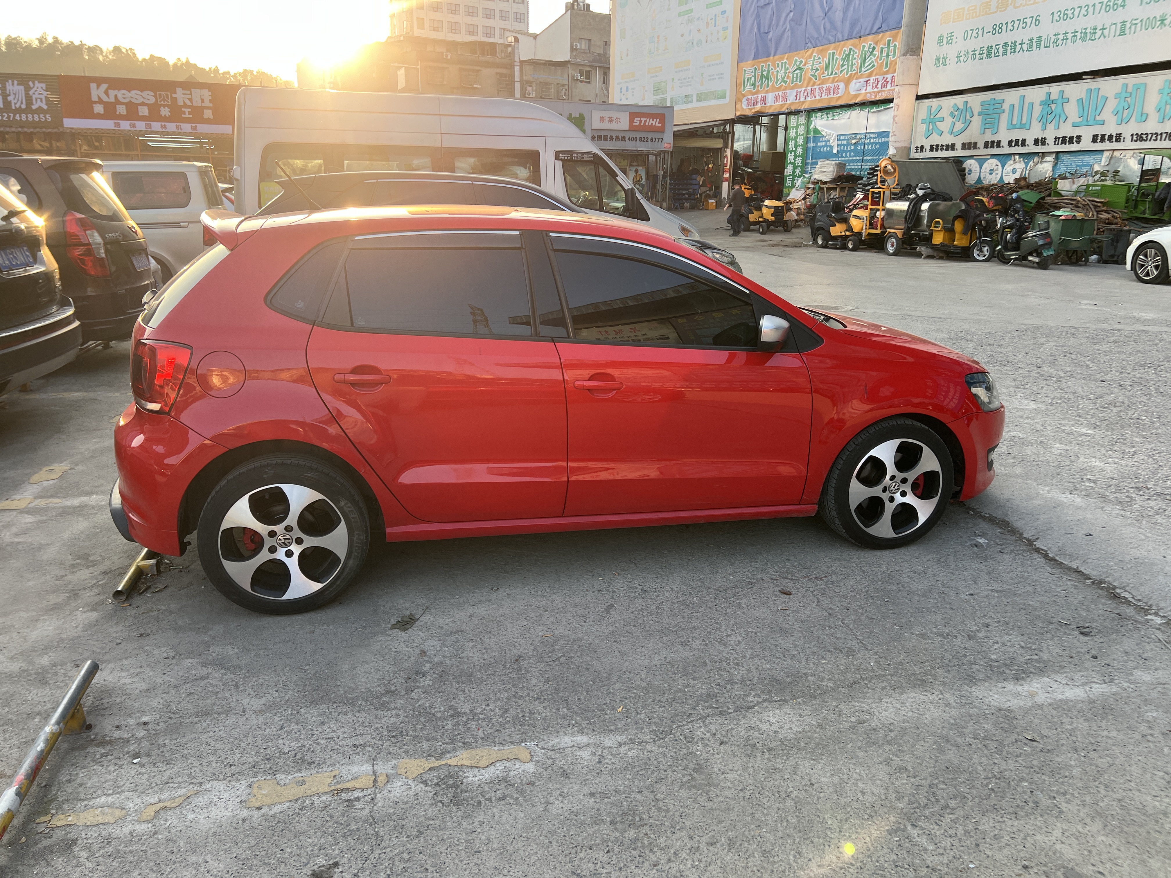 Volkswagen Polo 2014 car image #9