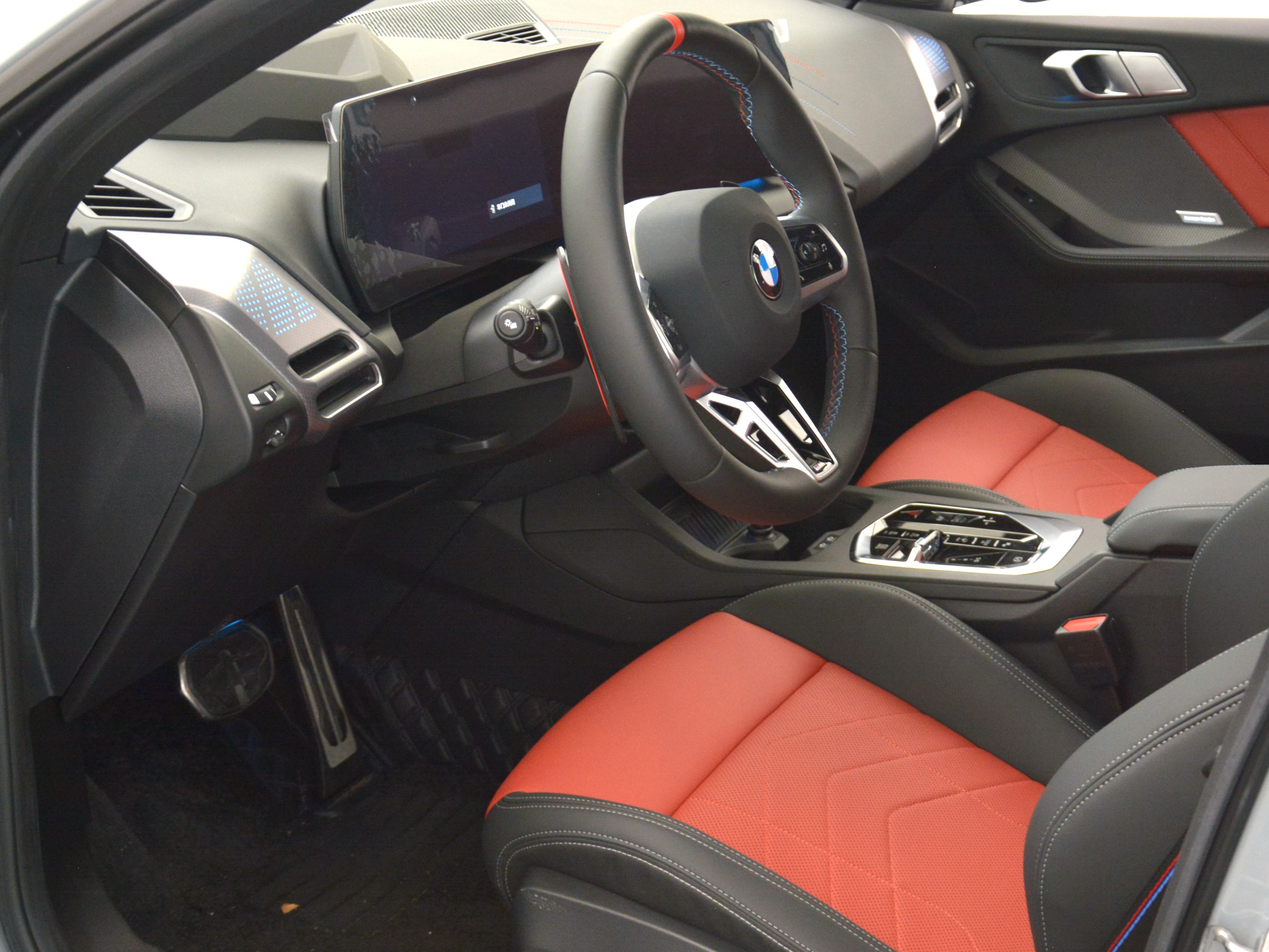 BMW M235L 2025 car image #9