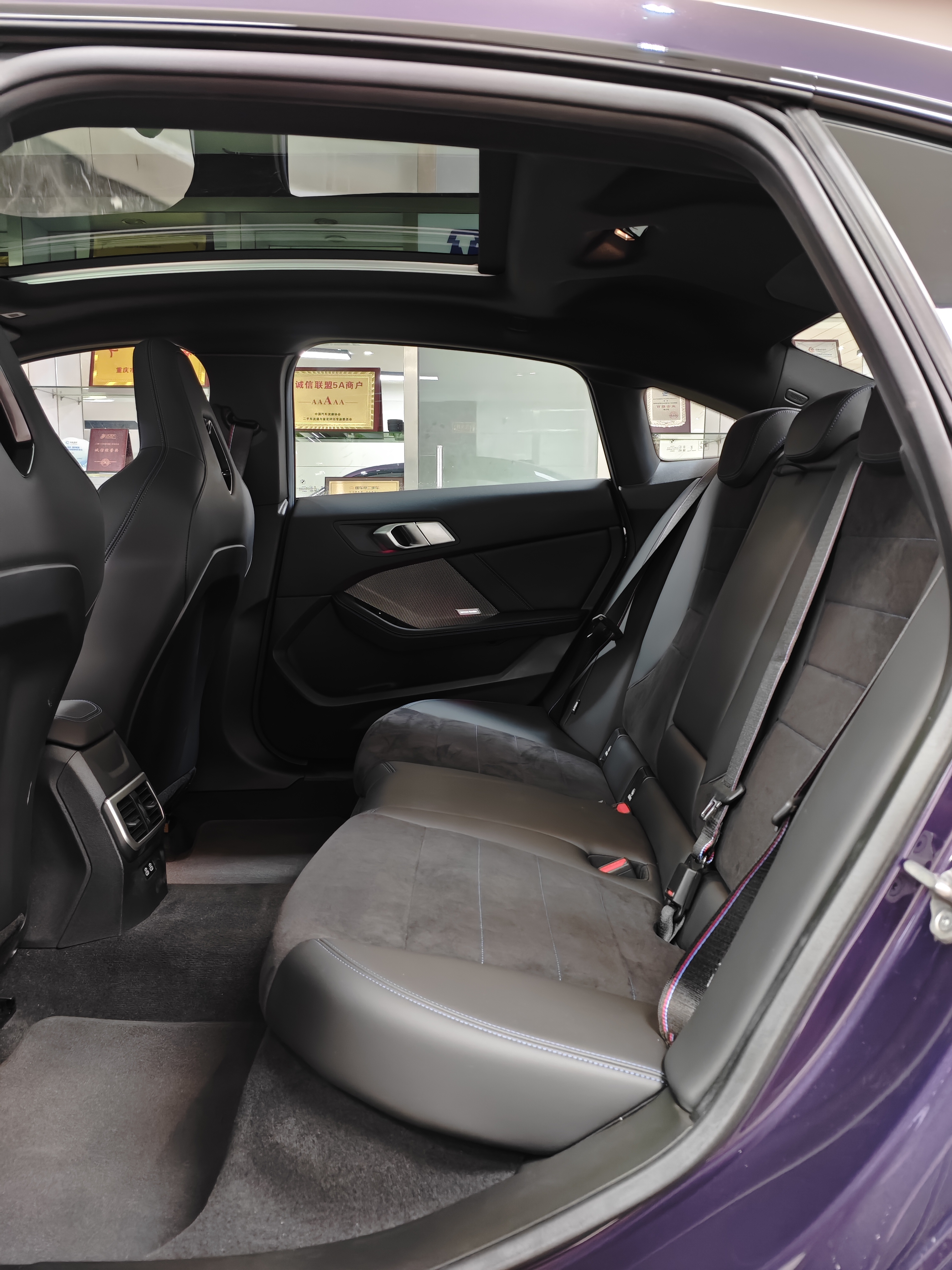 BMW M235L 2025 #9 BMW M235L 2025 car image #9