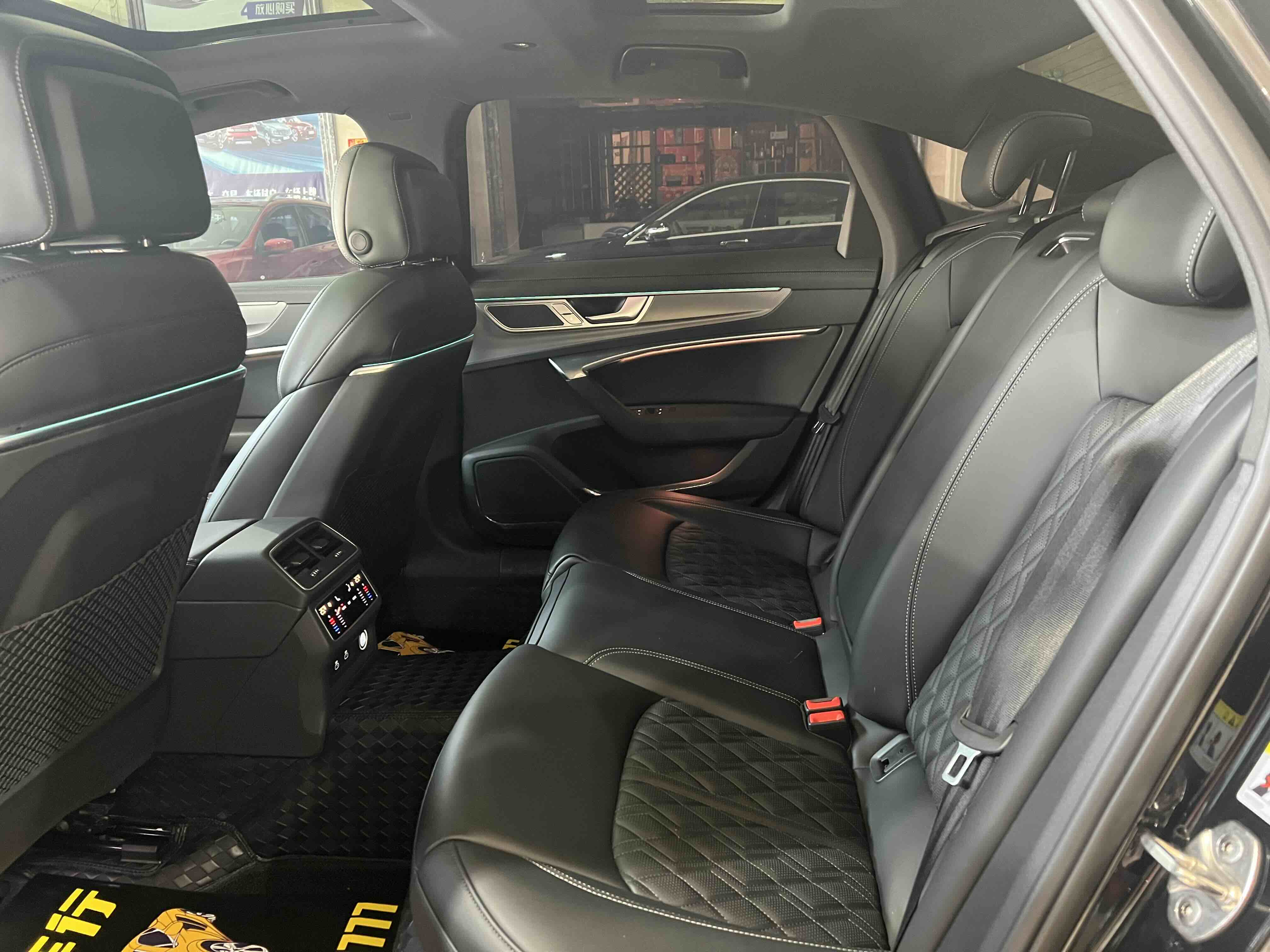 Audi A6L 2025 car image #9