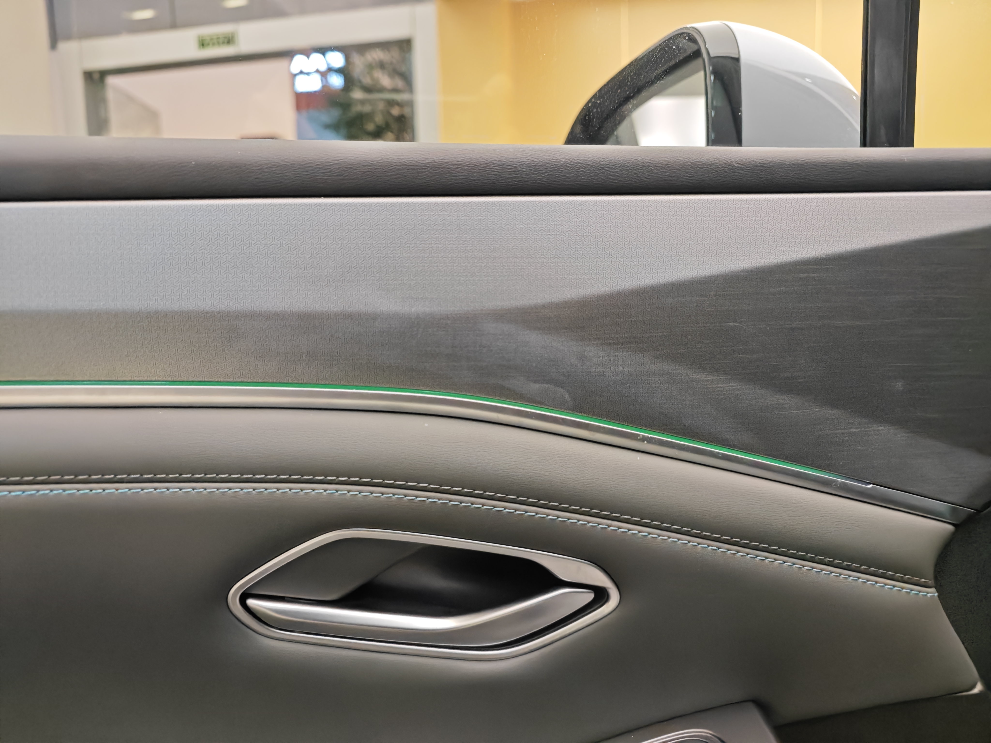 BYD SongL DM-i 2025 car image #9