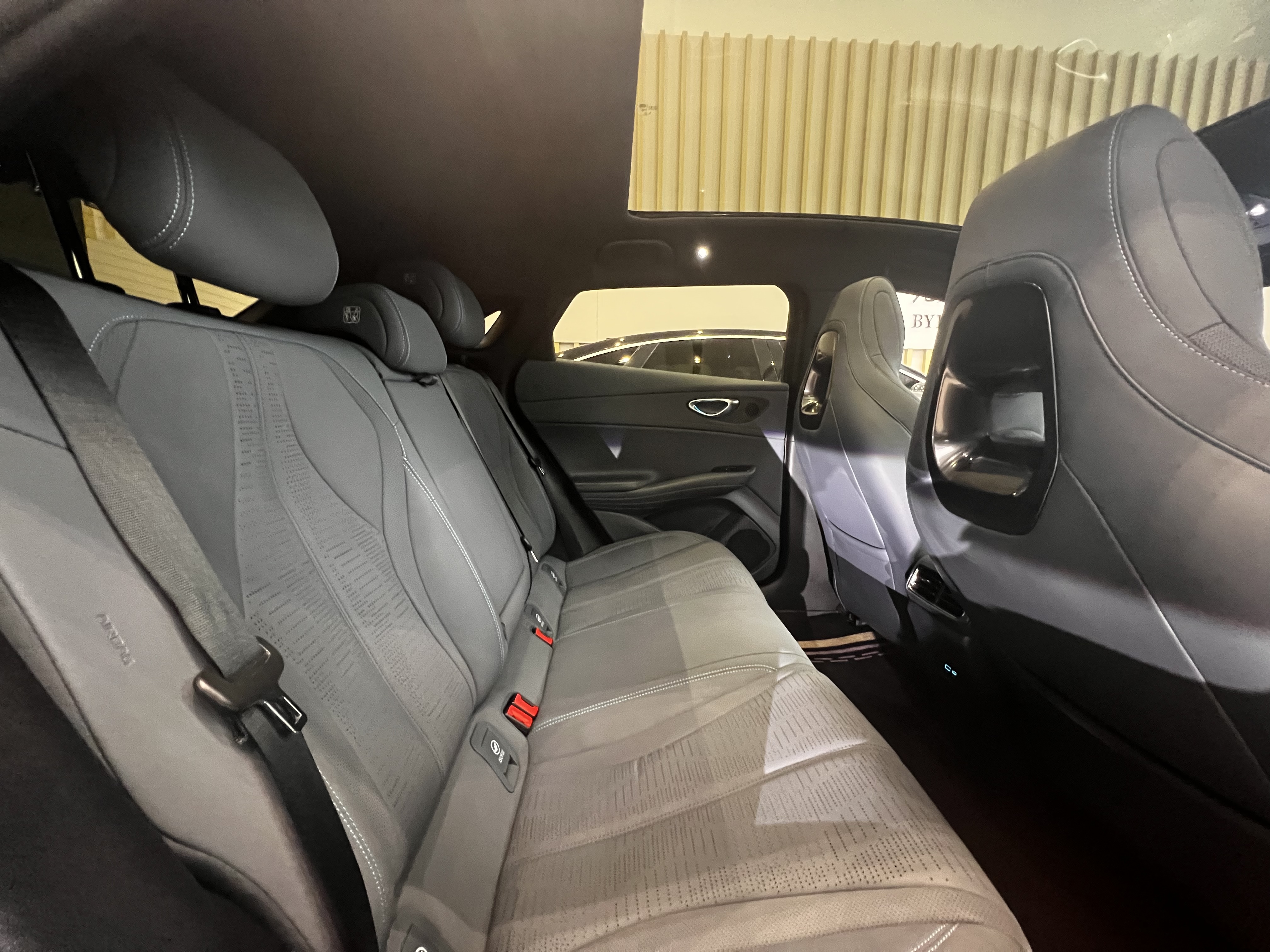 BYD Seal 06GT 2025 car image #9