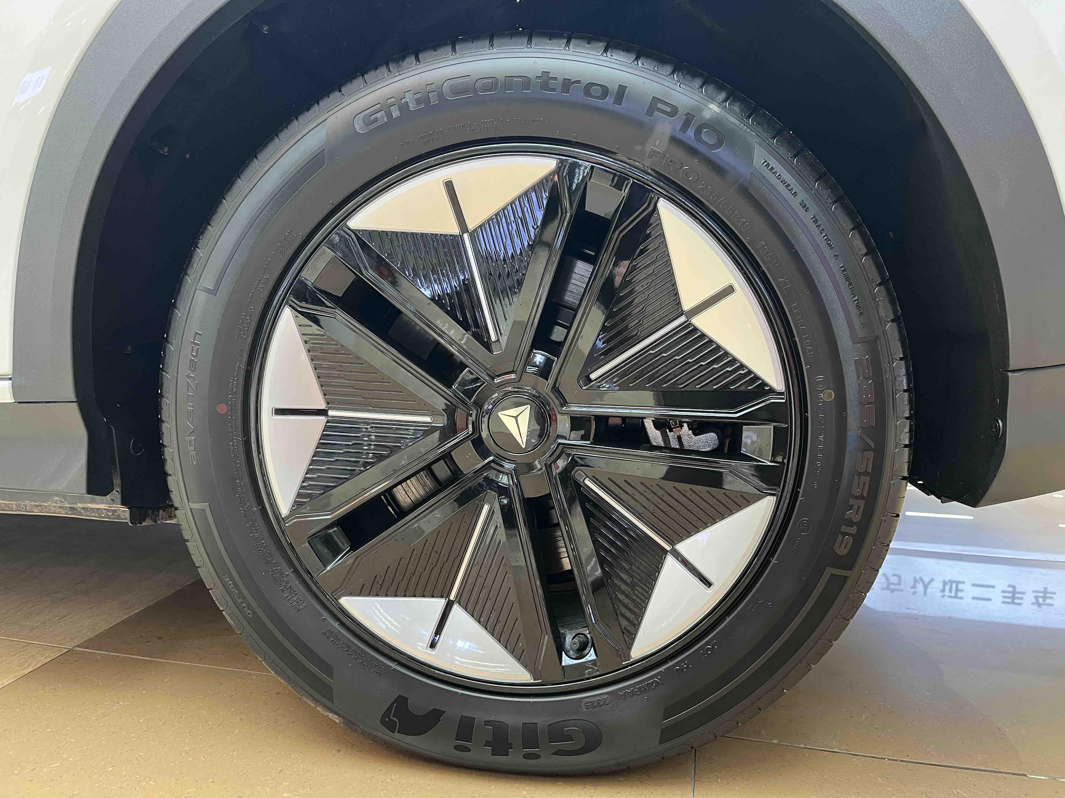 Deepal S07 2025 image de voiture #9