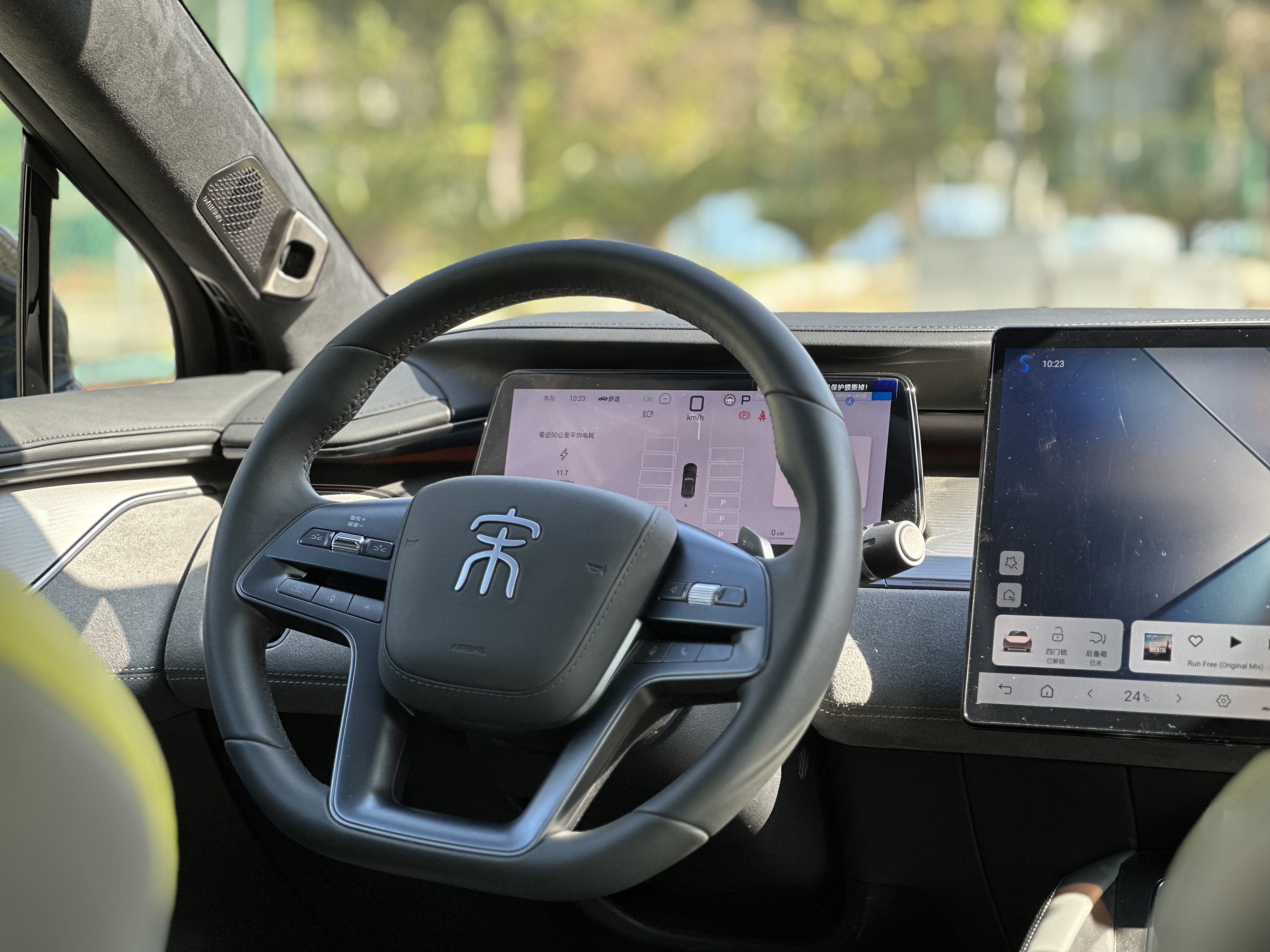 BYD SongL EV 2025 #9 BYD SongL EV 2025 car image #9