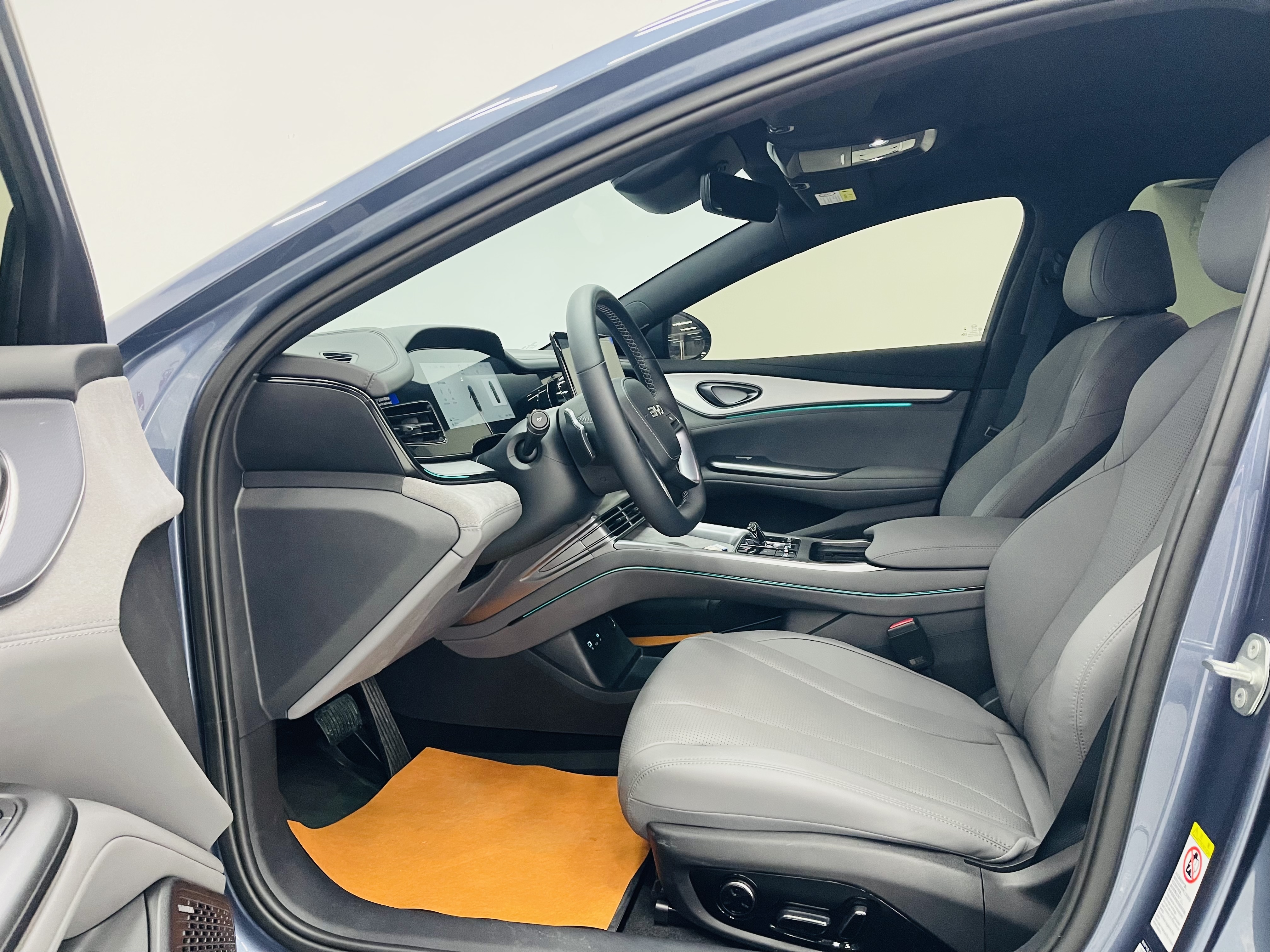 BYD Seal 07 DM-i 2025 car image #9