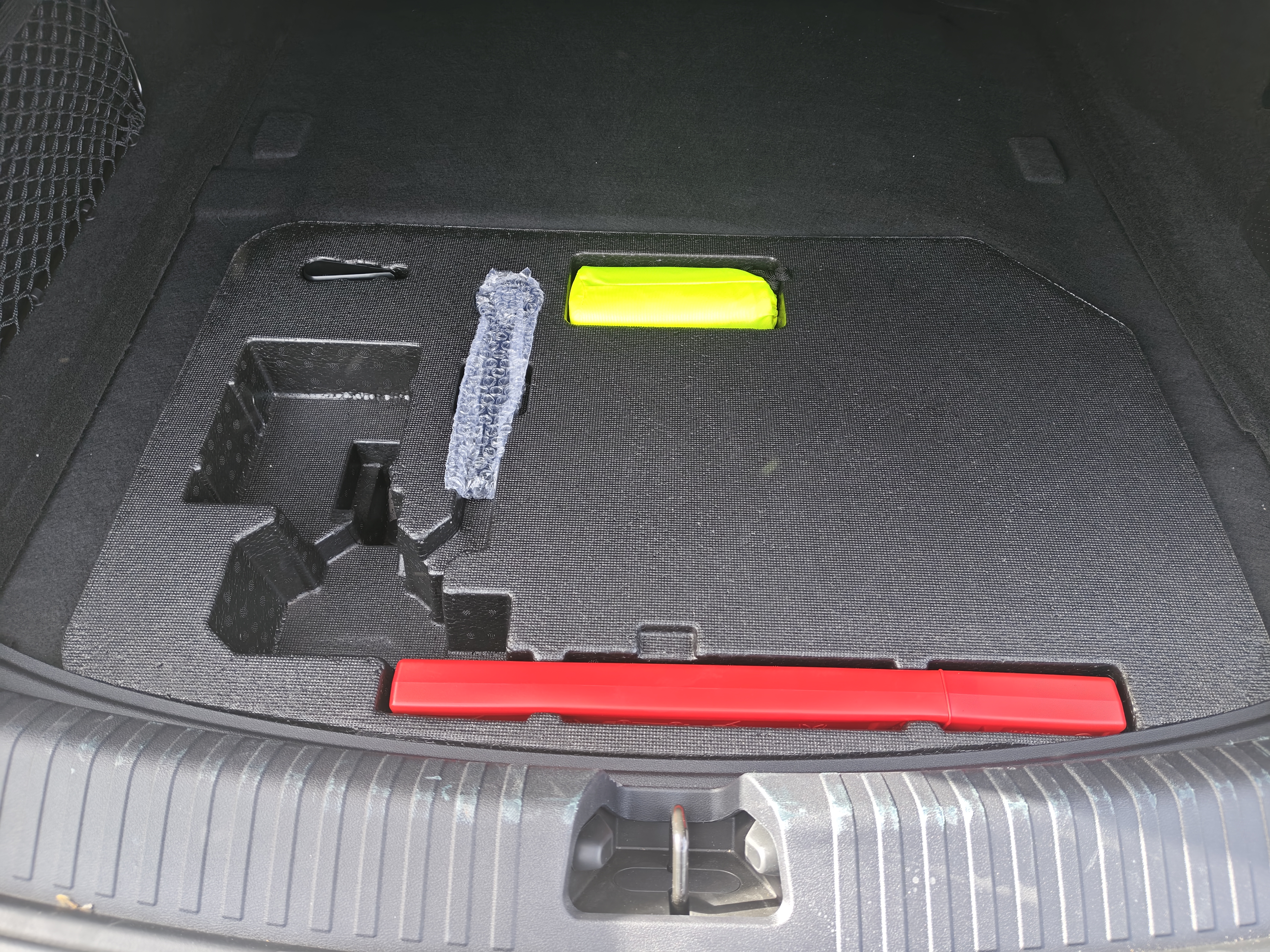 BYD Seal 07 DM-i 2025 #9 BYD Seal 07 DM-i 2025 car image #9