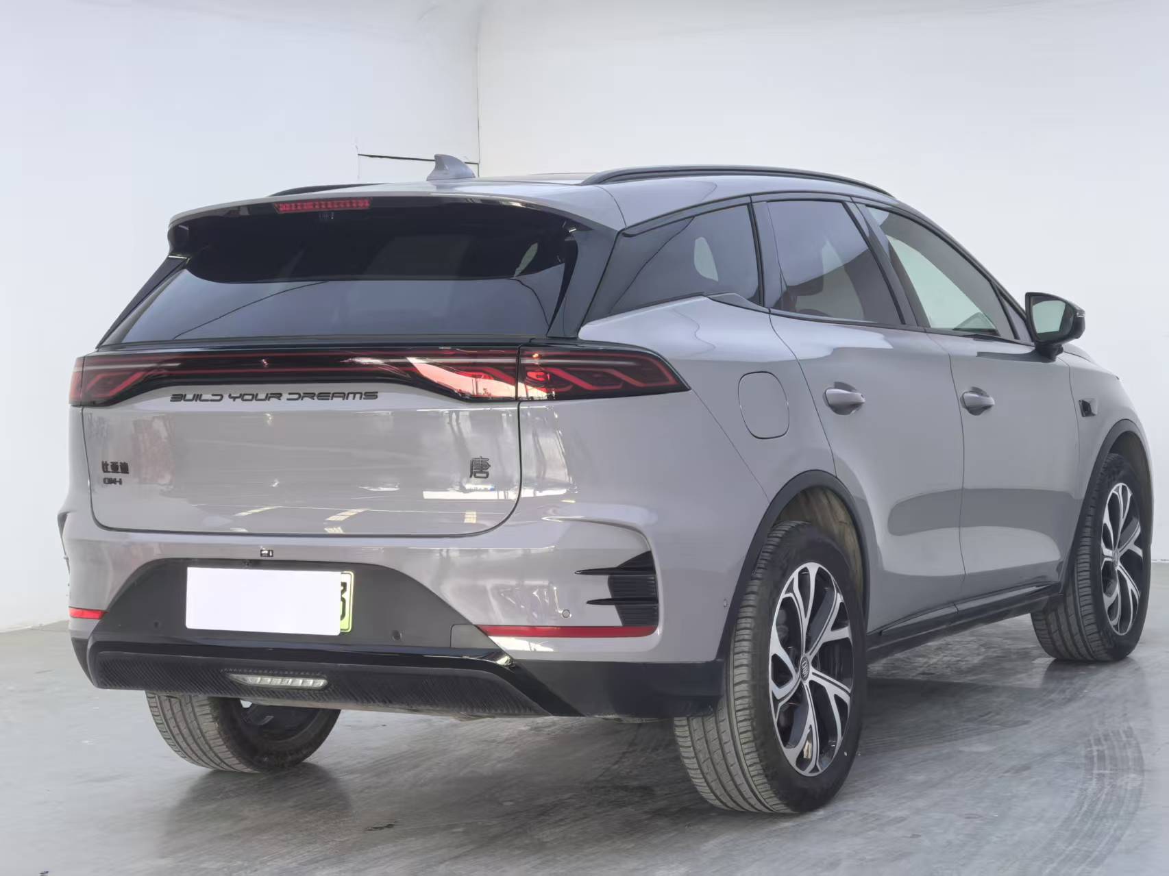 BYD Tang New Energy 2025 #9 BYD Tang New Energy 2025 car image #9