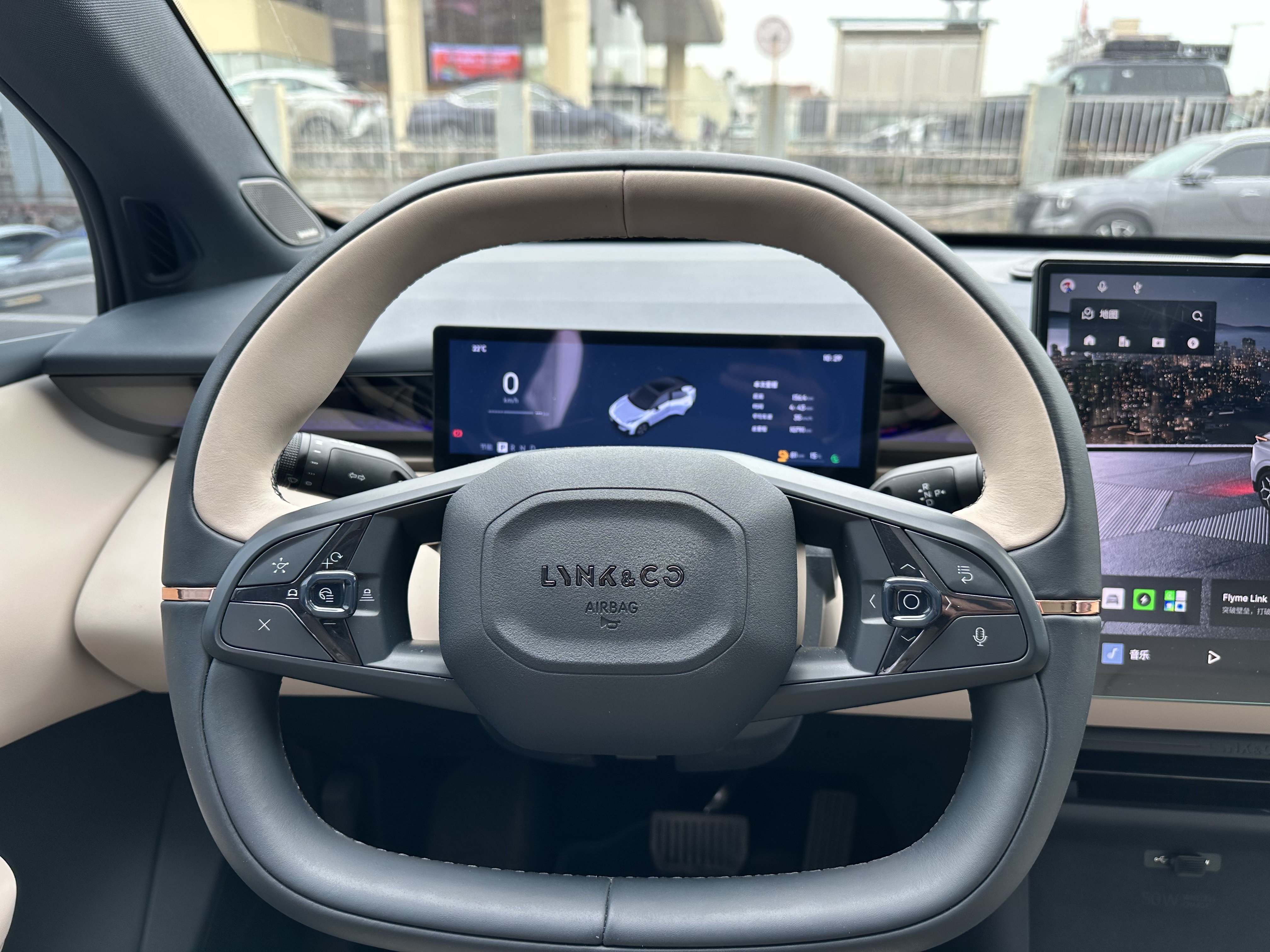 Lynk & Co Z20 2025 car image #9