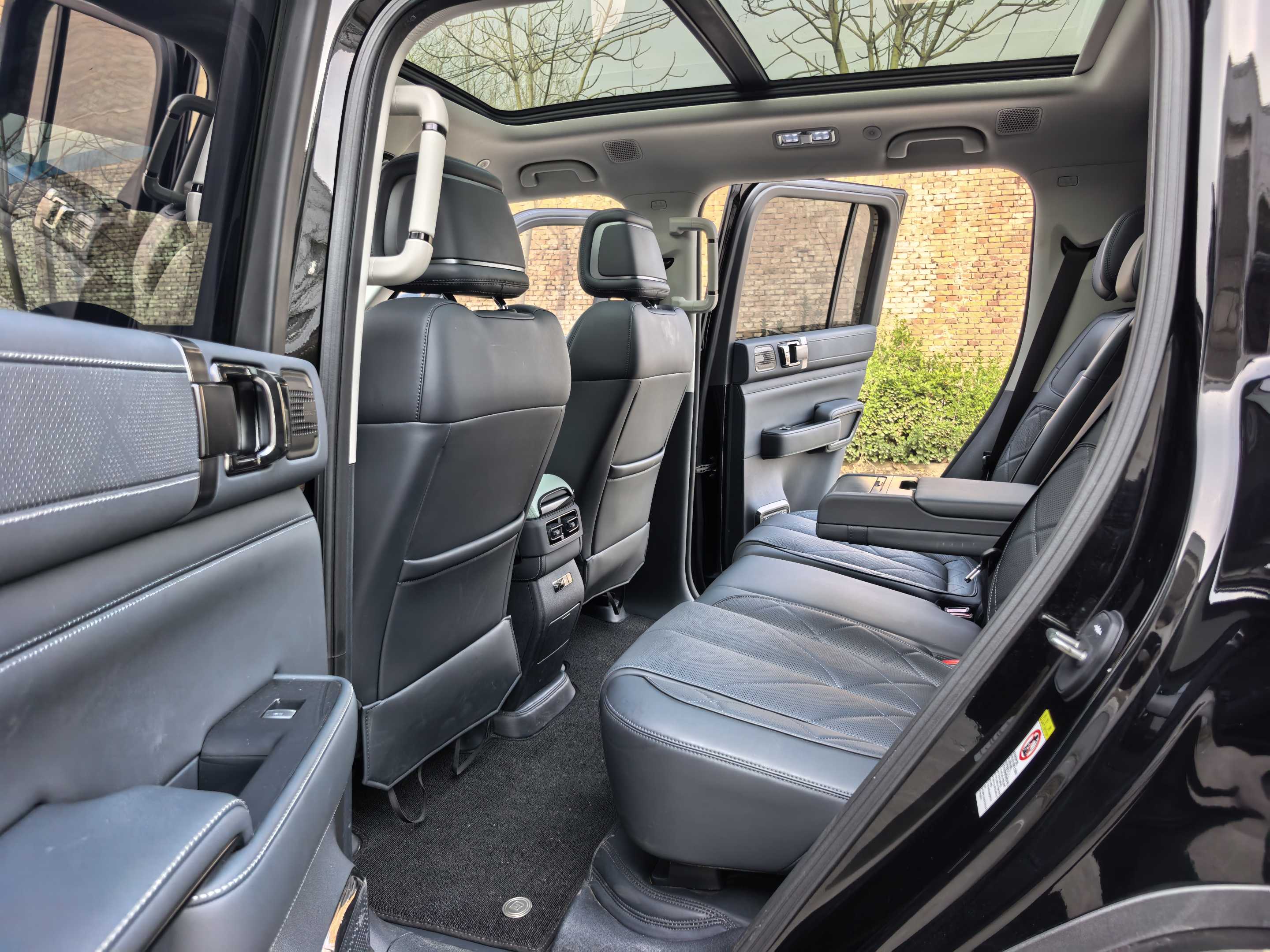 FangChengBao Leopard 5 2025 car image #9