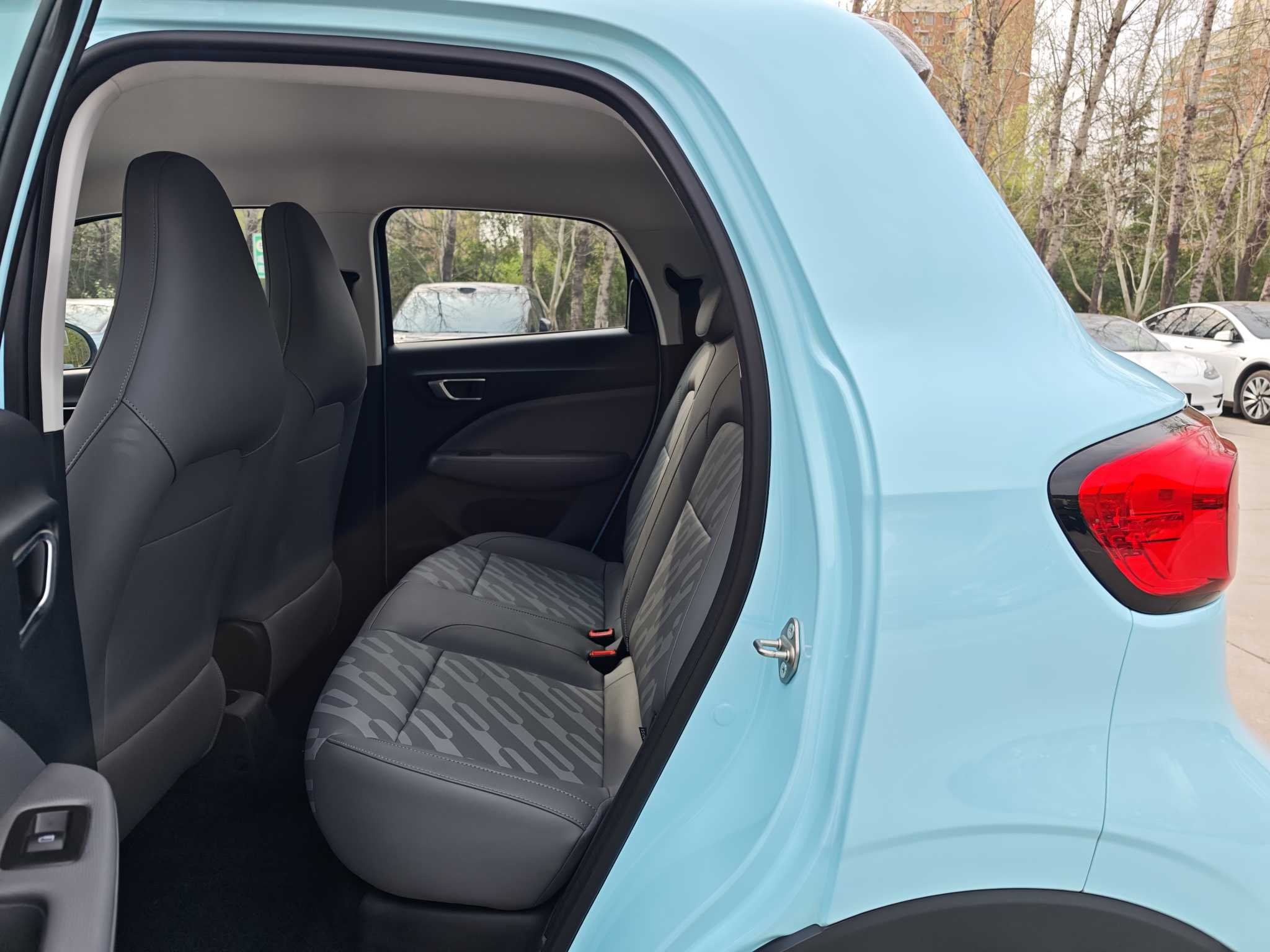 零跑汽车 零跑T03 2025 汽车图片 #9